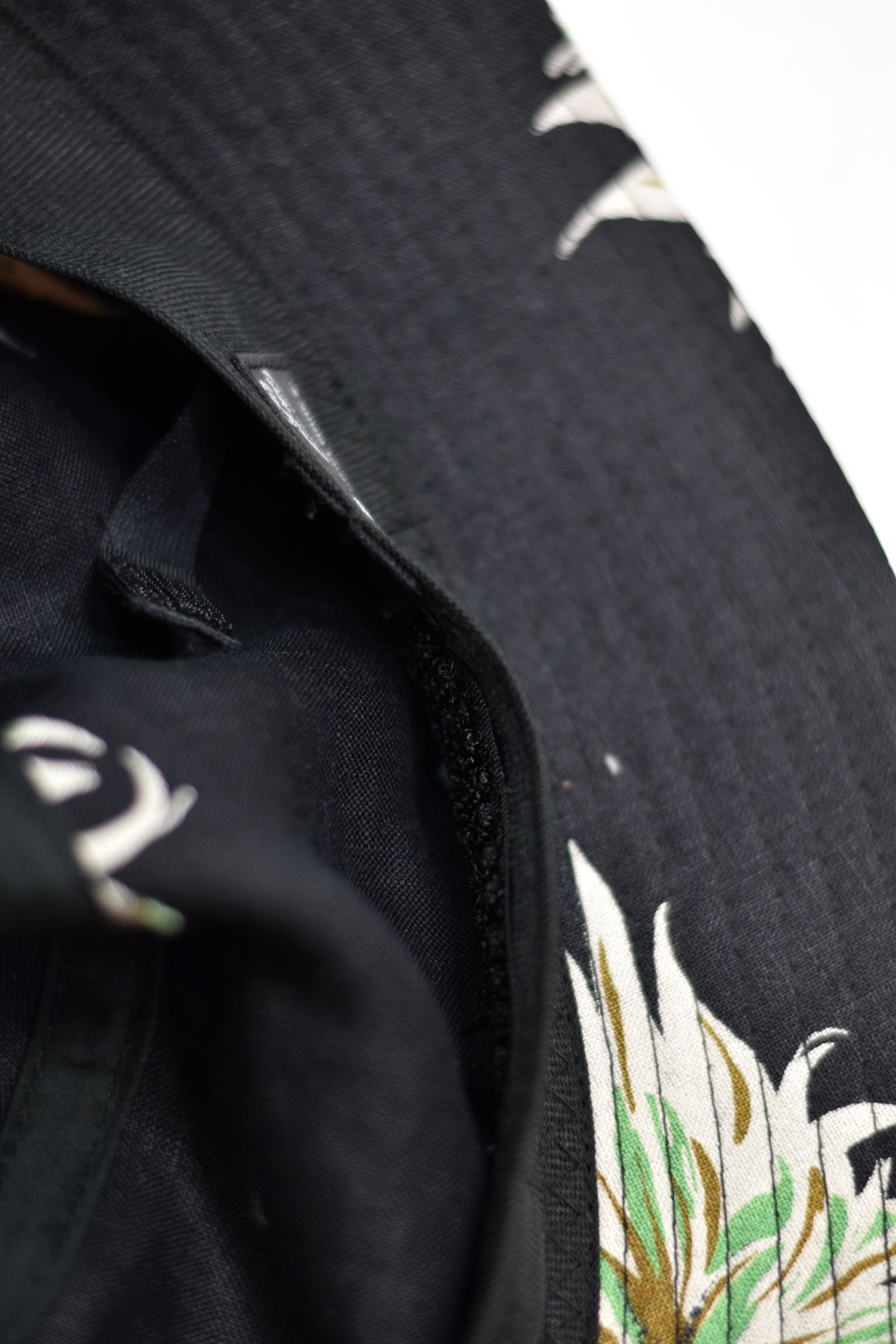 FLOWER PATTERN LINEN BUCKET HAT (BLACK)