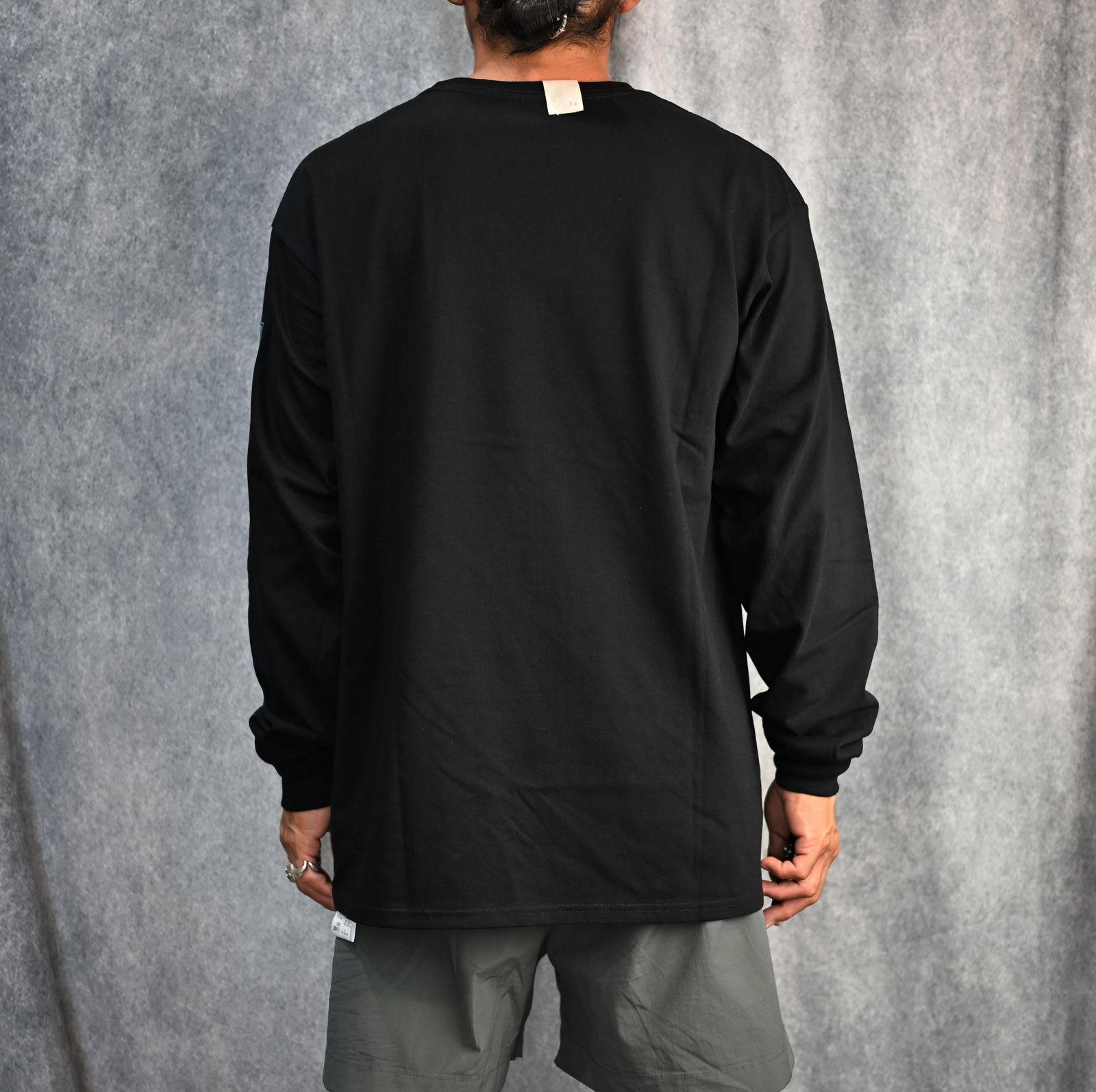 LONG SLEEVE T-SHIRT （BLACK） / ロングスリーブ TEE （ブラック）