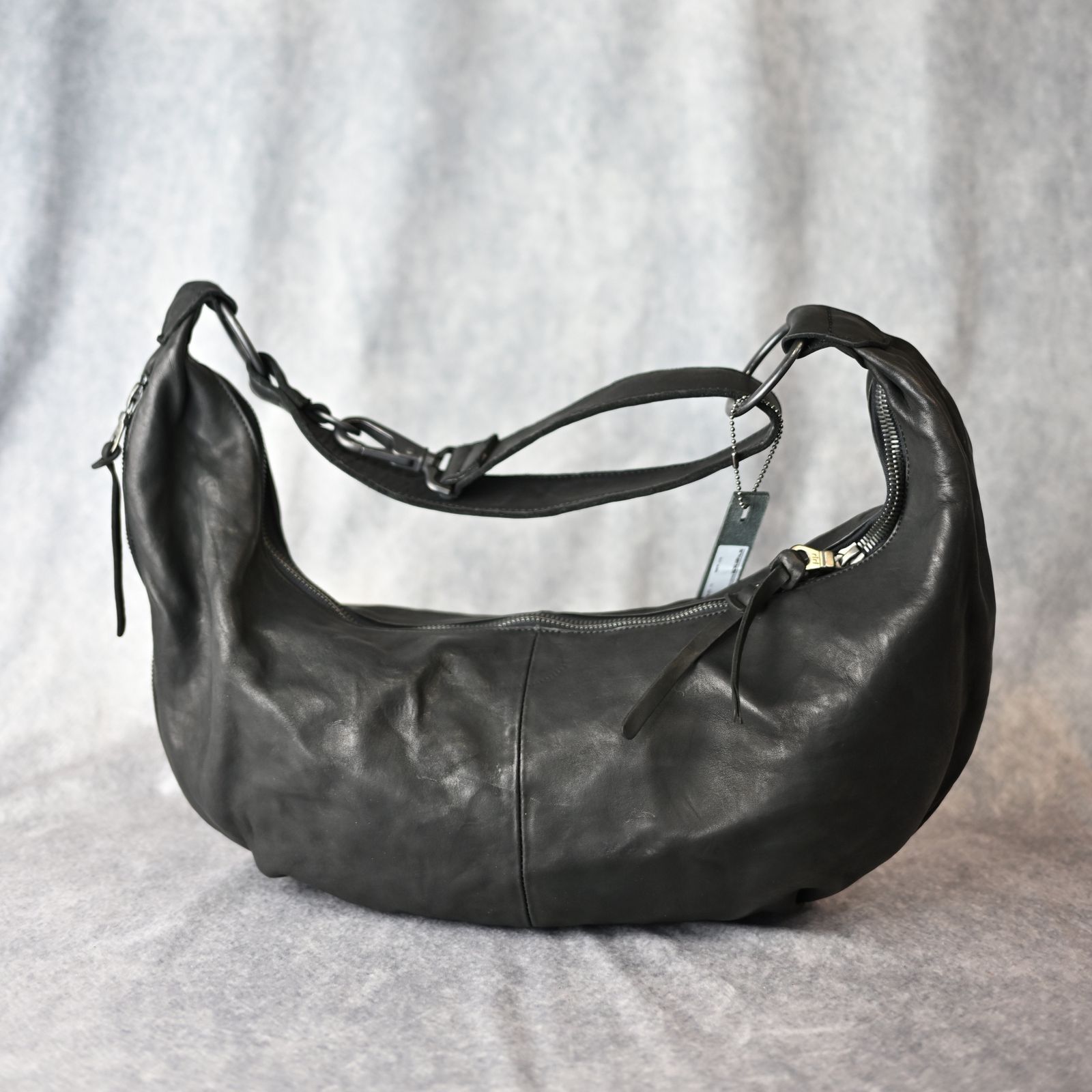 ダブルショルダーレザー フルタンニン製品染め ショルダーバッグ （BLACK / ブラック） 92-10
