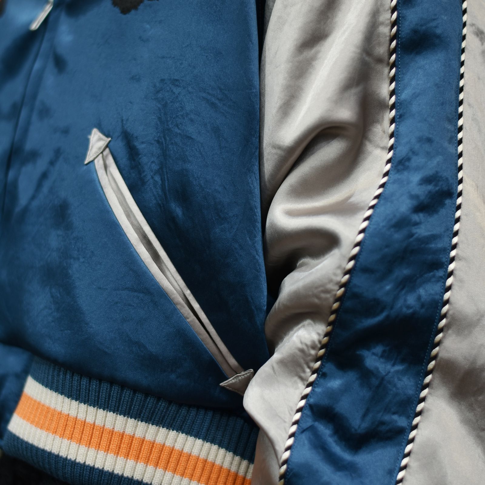 CROPPED YAMA KING EMBROIDERED SOUVENIR JKT (BLUE)｜閻魔大王 スーベニアジャケット・スカジャン ショート丈・短丈｜PD25AW02