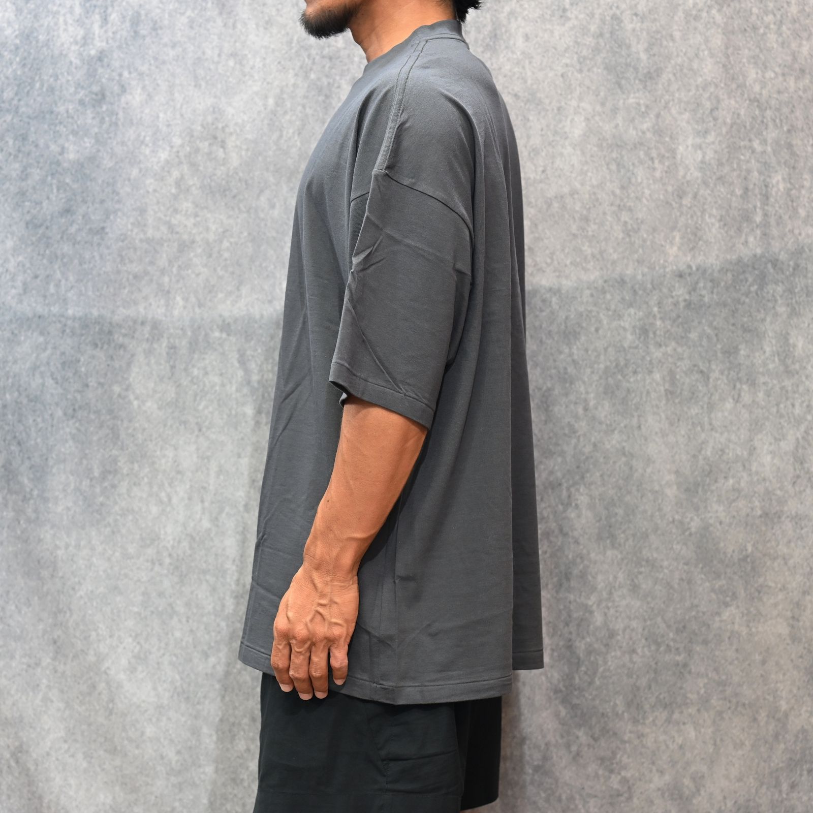 2PACK T-SHIRT （CCL ・ BEIGE） / パック Tシャツ （チャコール ・ ベージュ） 9251-CS56-016
