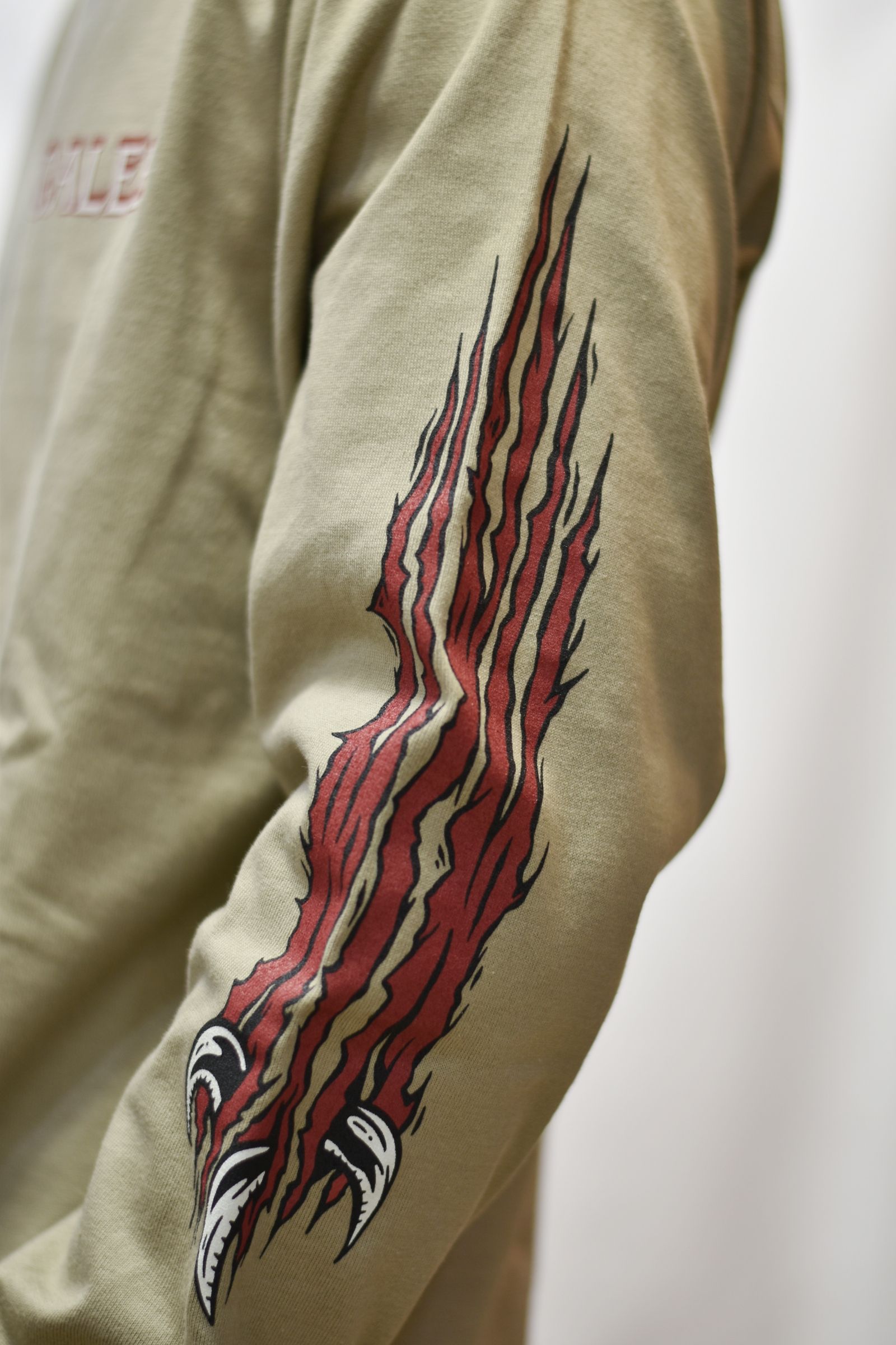 MULTI PRINT L/S TEE (BEIGE)