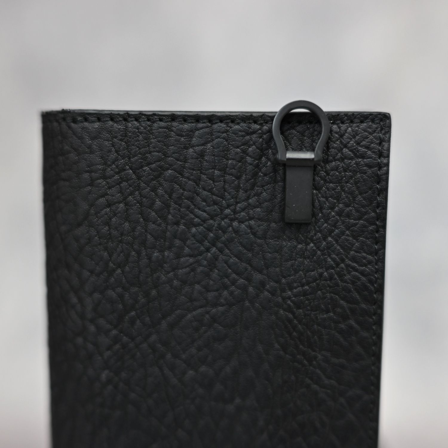 MARYAM ホースバットヒートシュリンク 二つ折り長財布 (BLACK / ブラック) / 891-04