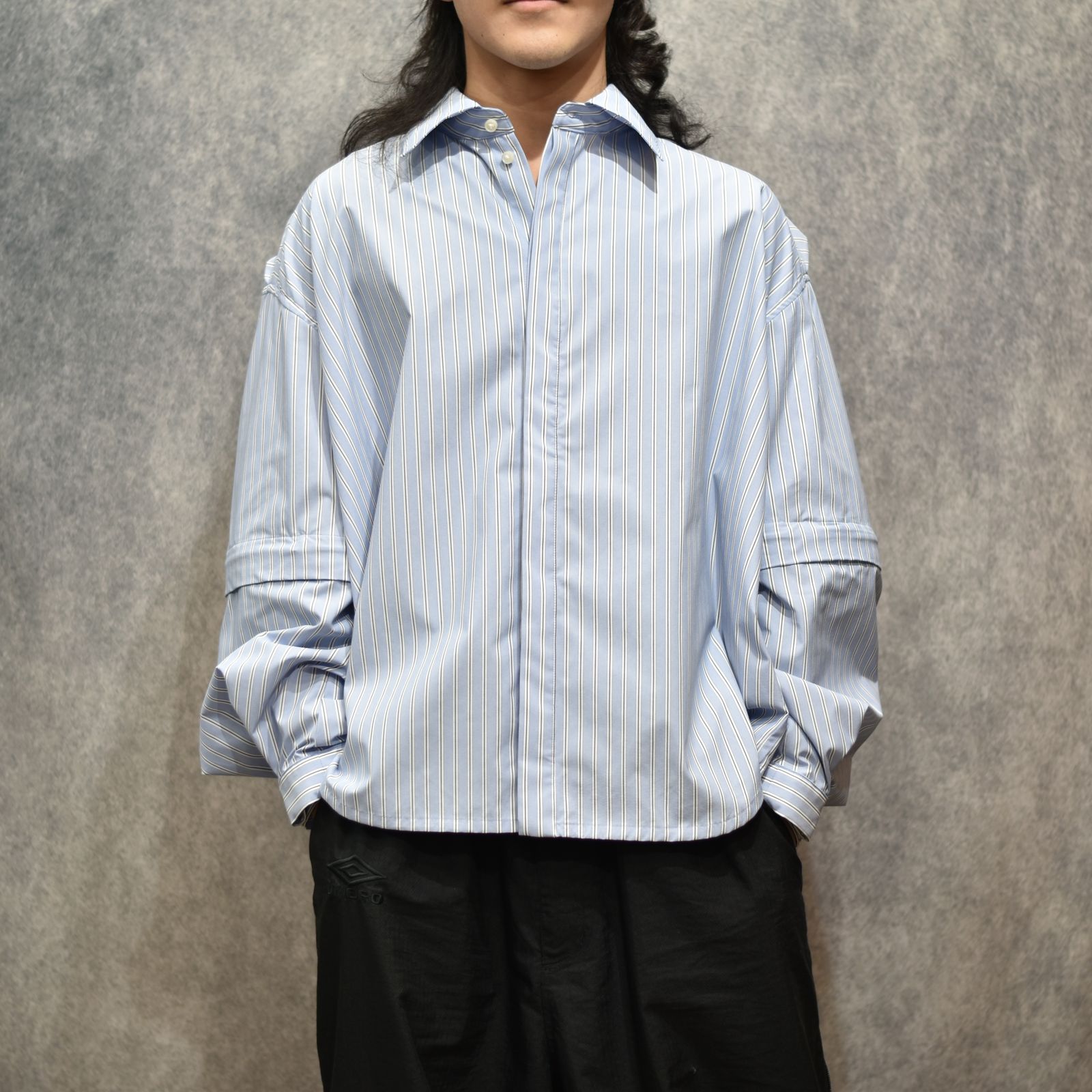 デタッチャブルスリーブホックカフスシャツ (SAX STRIPE)｜LB26SS-SH11-FTS