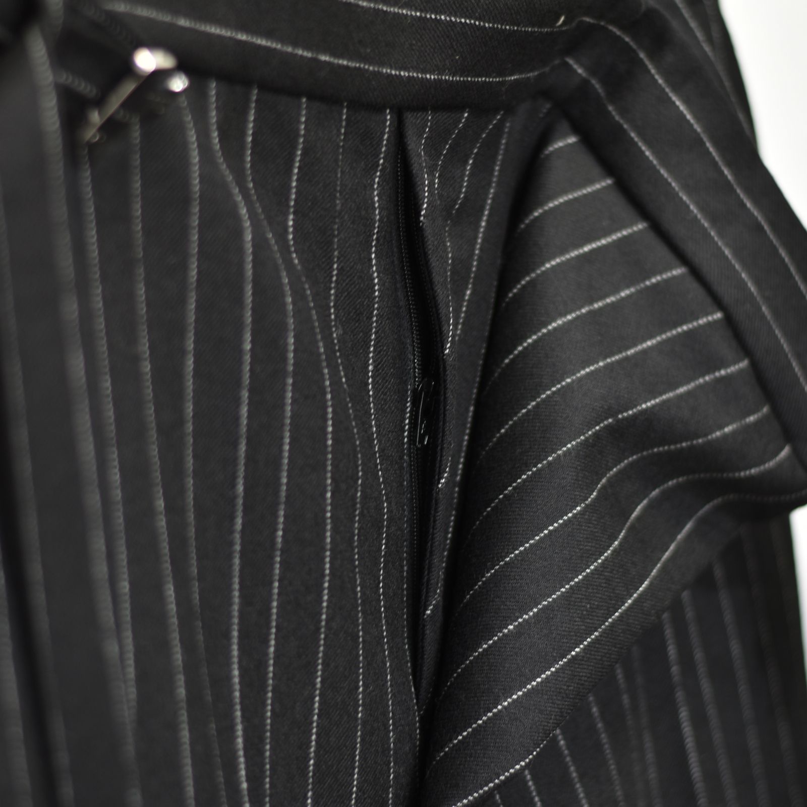 ラップドトラウザー / LB23AW-PT04-GST (BLACK STRIPE)