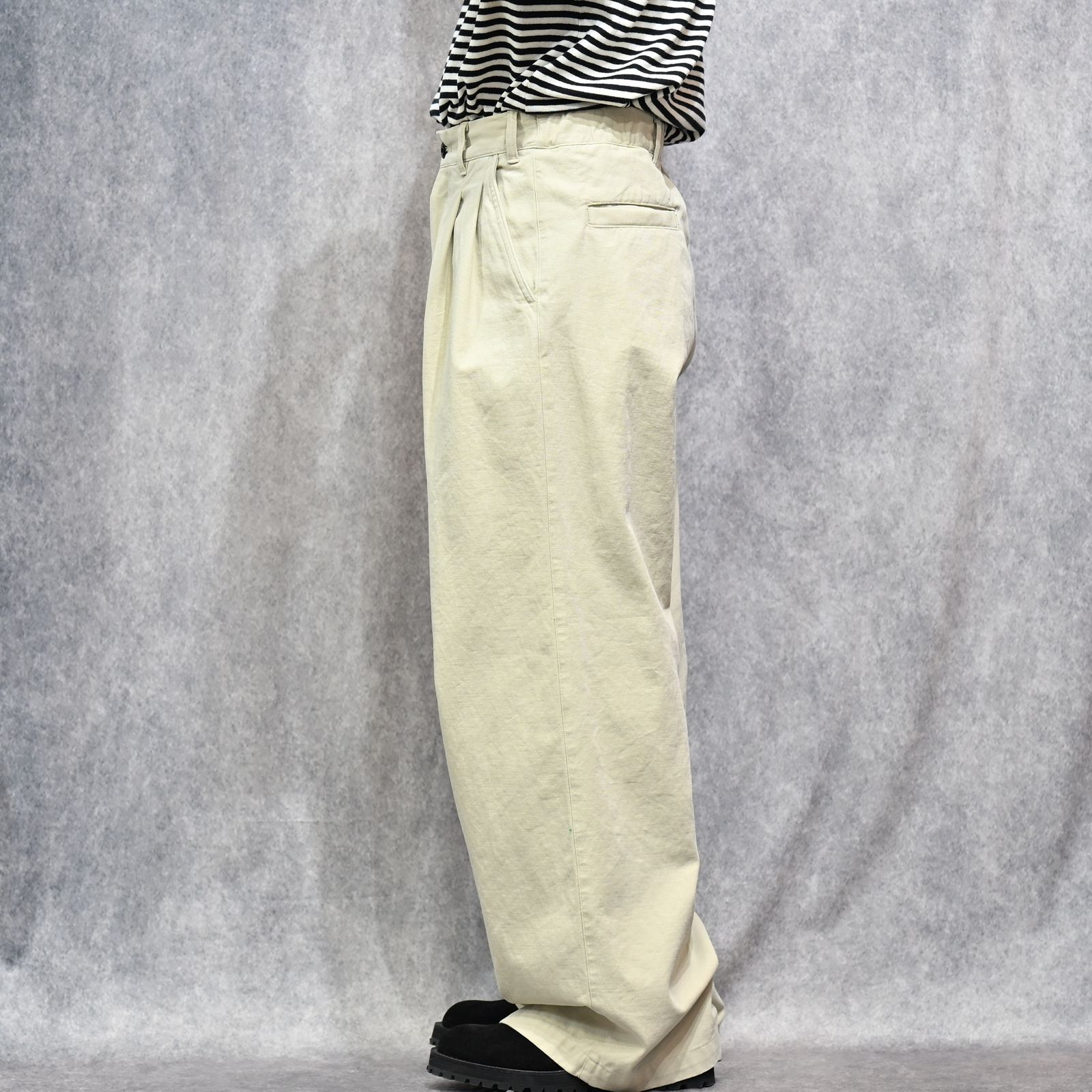 New Manual - CHINO WIDE TROUSERS （BEIGE） / チノパンツ ワイド