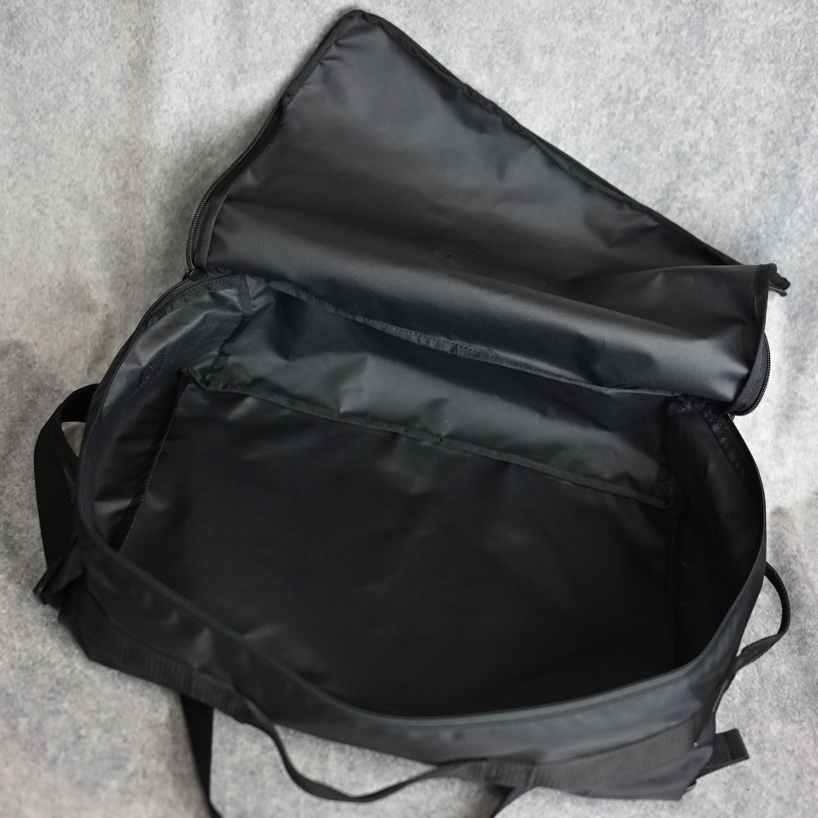 POUCH WITH STRAP （BLACK） / ファスナー ポーチ バッグ （ブラック） / 9251-AC02
