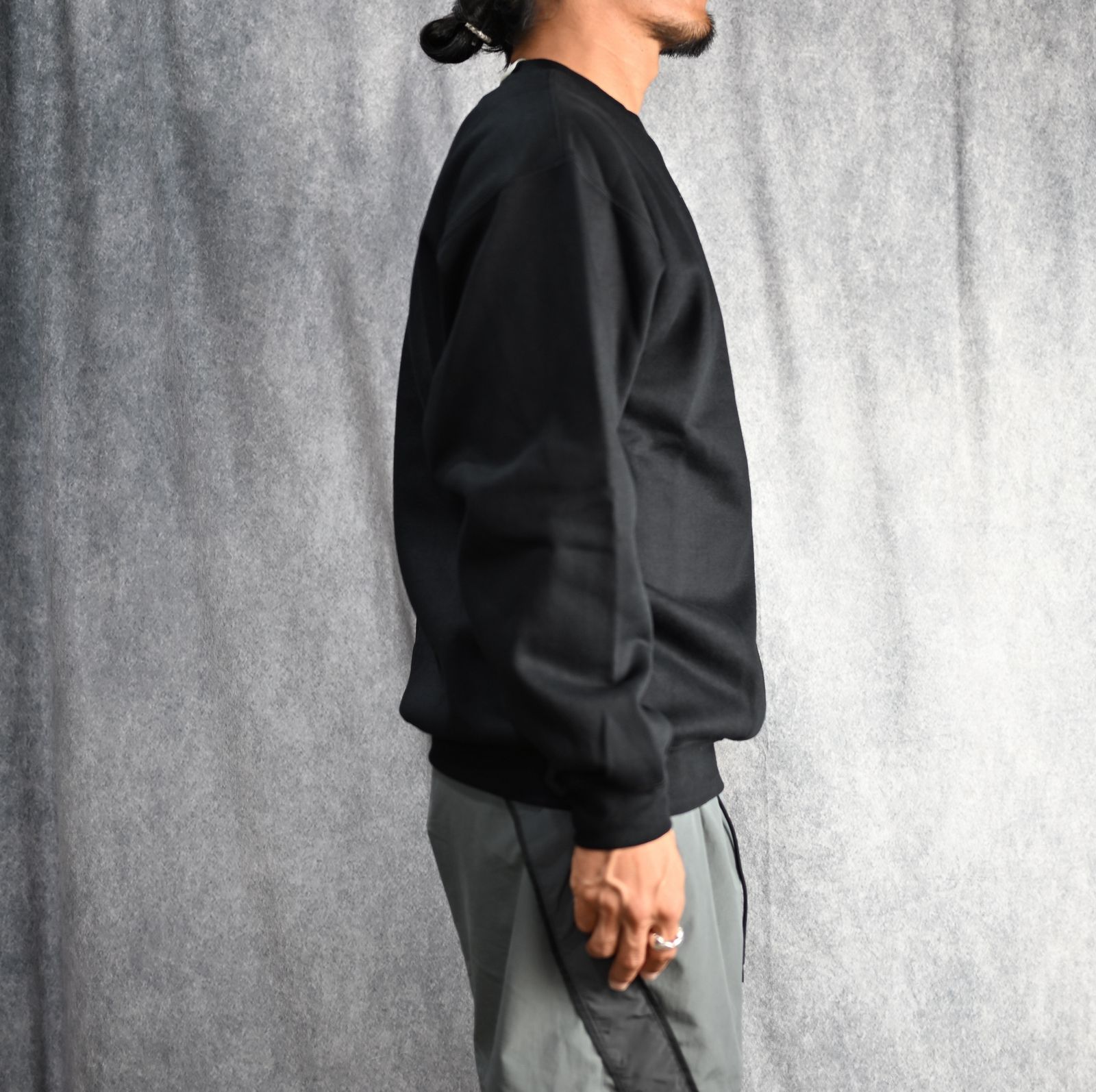 CREWNECK SWEARTSHIRT （BLACK） / スクルーネック スウェット （ブラック）