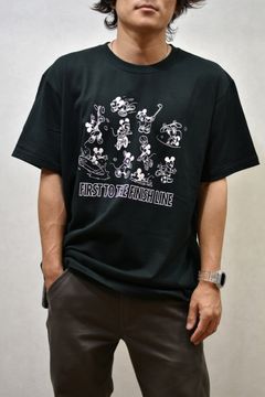 ×DISNEY MULTI PLAYER T-SHIRT (BLACK)