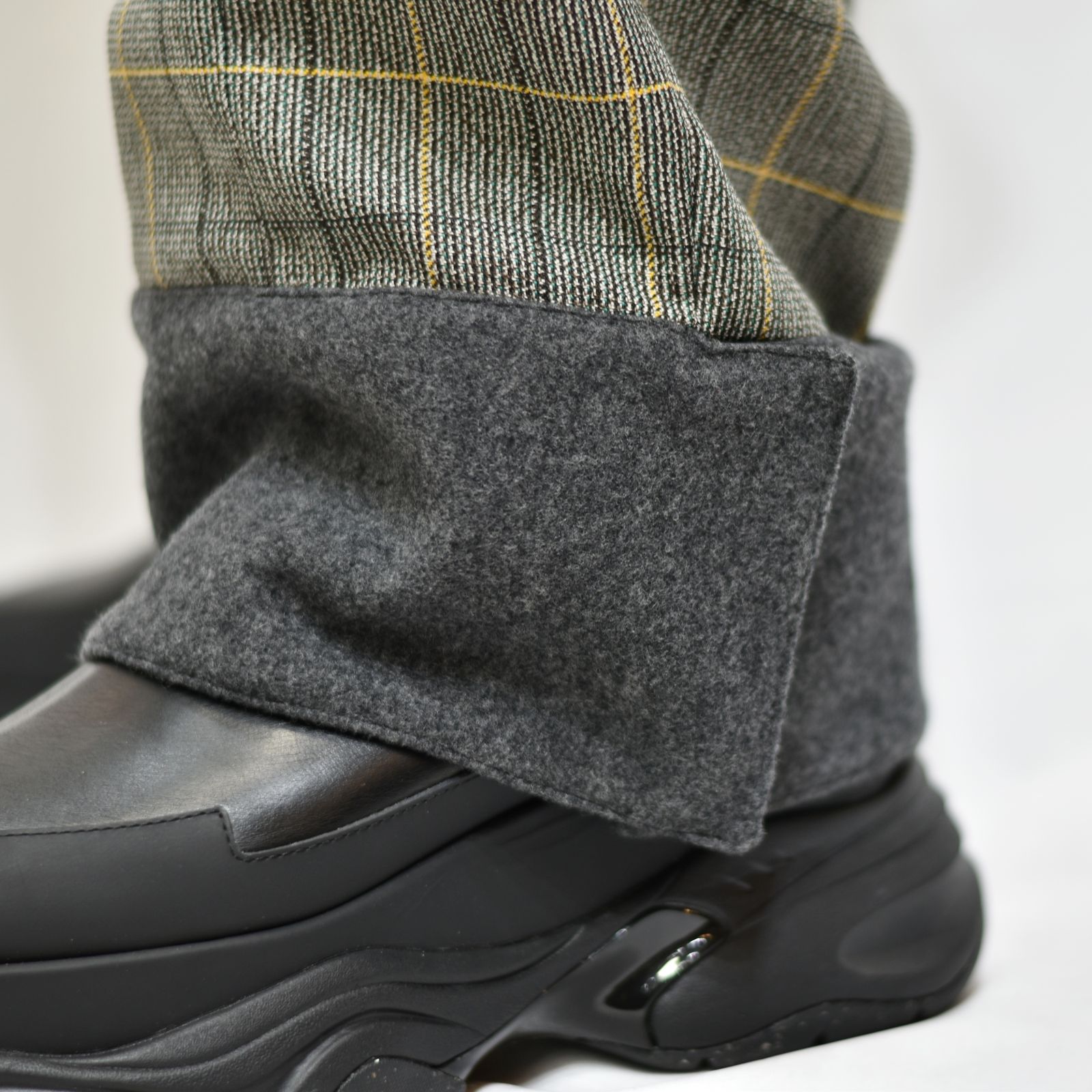 3タックハイウェストカフスワイドパンツ / LB22AW-PT03-VCK (YELLOW TATTERSALL)