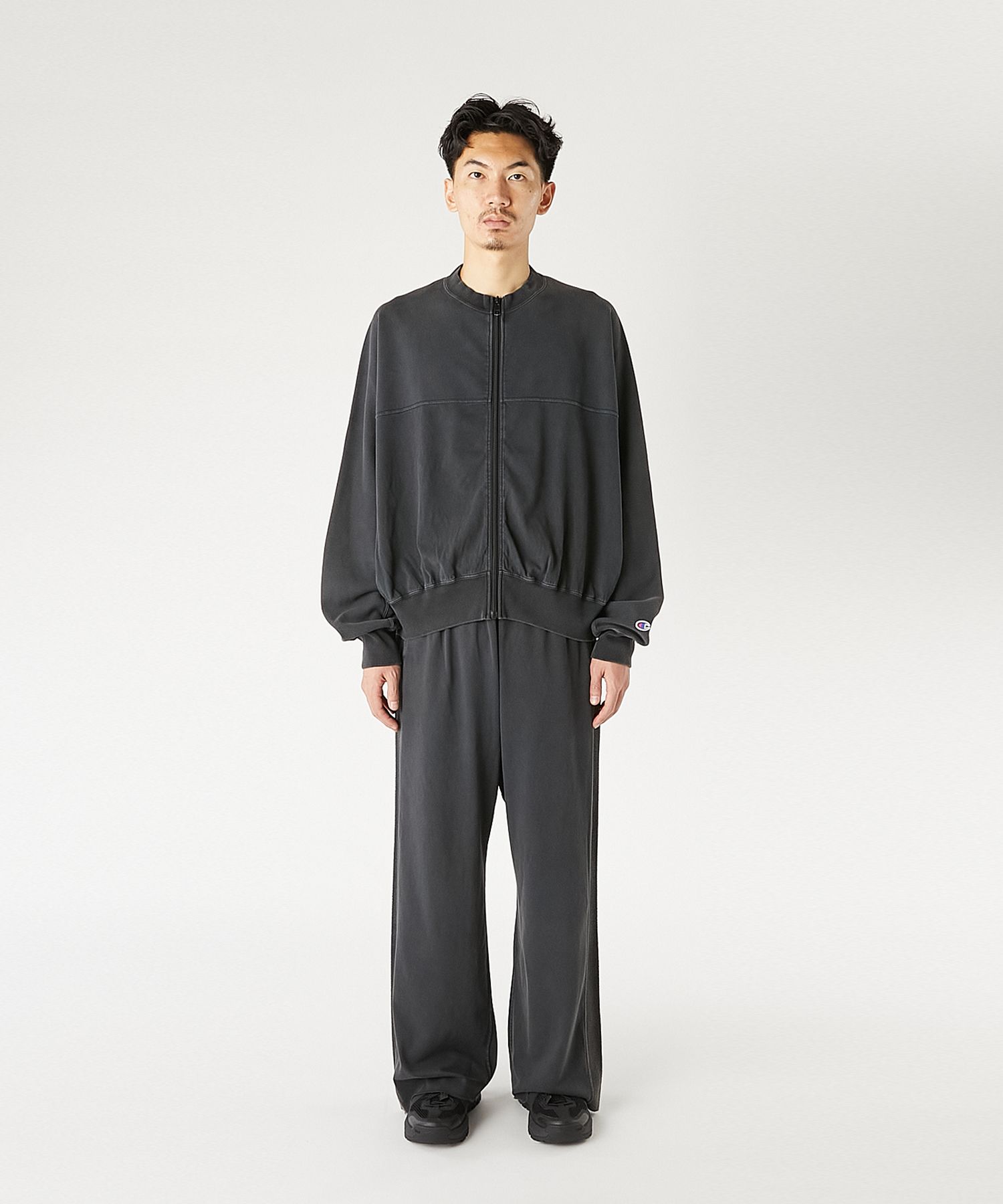 N.HOOLYWOOD × Champion｜REVERSIBLE CARDIGAN （CHARCOAL / チャコール）｜リバーシブルカーディガン｜C8-D020