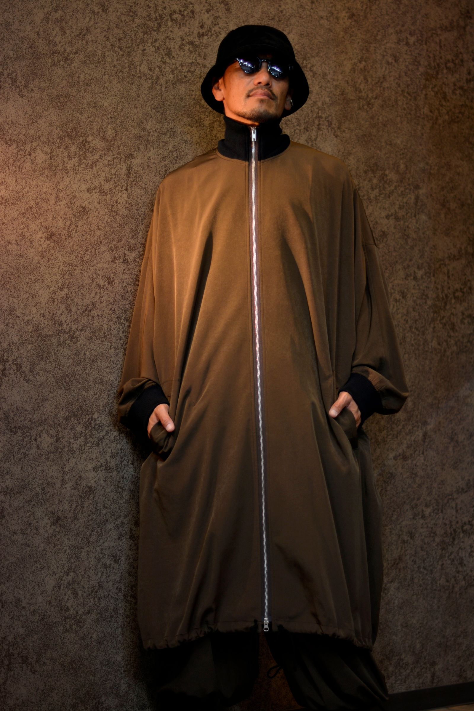 Dolman sleeve rib