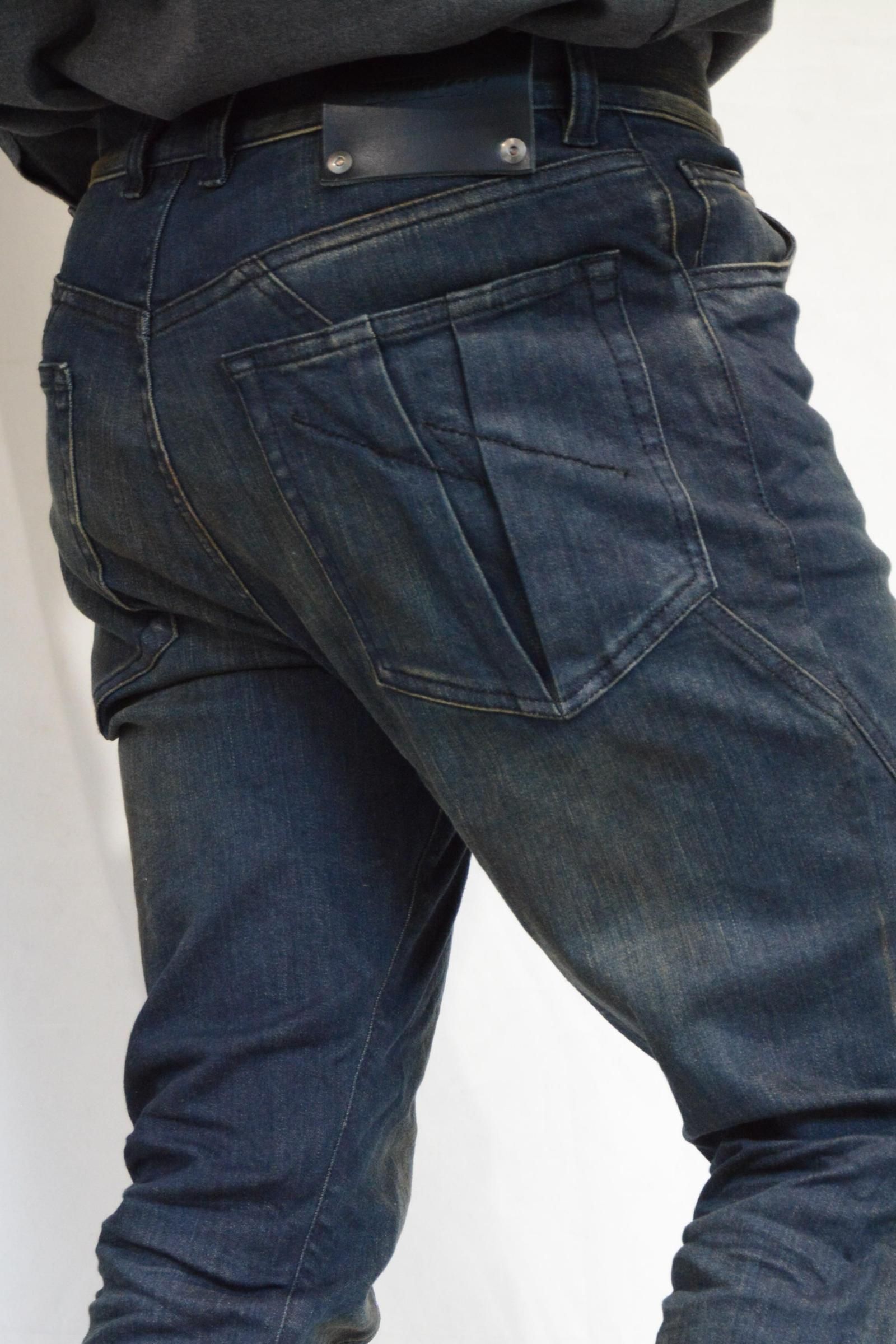 センタースリット デニムパンツ