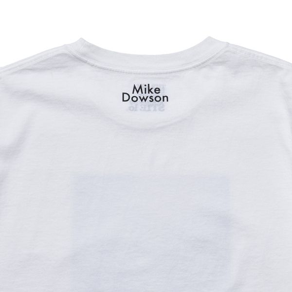 × STIE-lo  Mike Dowson Holding Tee （WHT / ホワイト）｜プリントTシャツ｜STLMD002