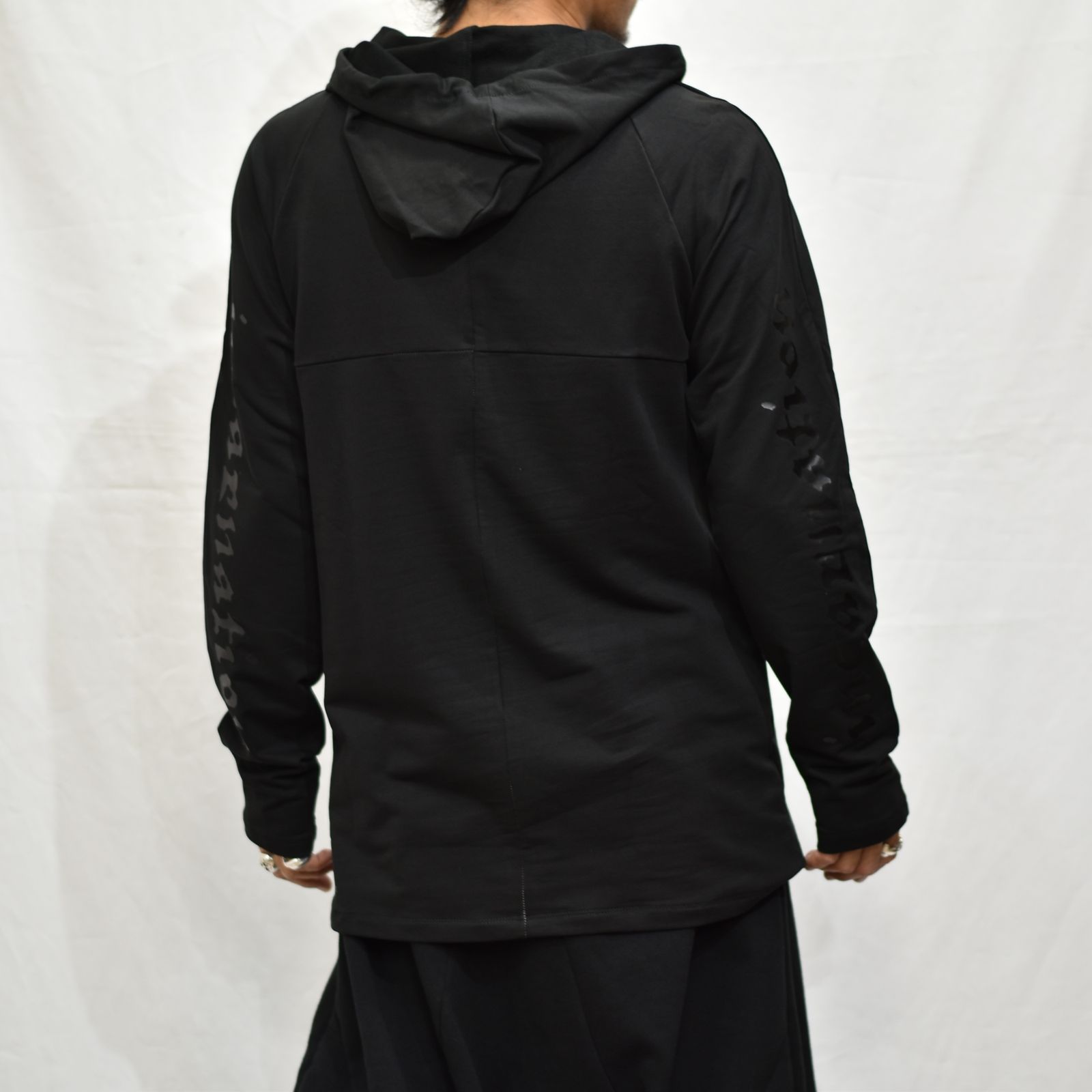 COTTON BLASTANE CUT&SAWN HO O DED RAGLAN LONG SLEEVE