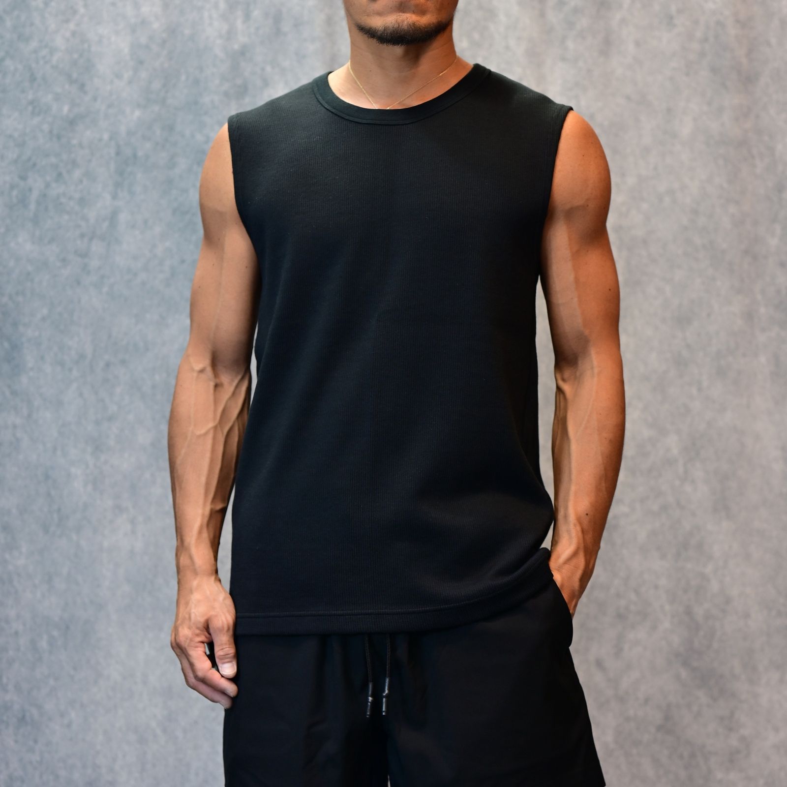 Roundneck Nosleeve Rib T-SH （BLK） / リブ ノースリーブ （ブラック） STC-402