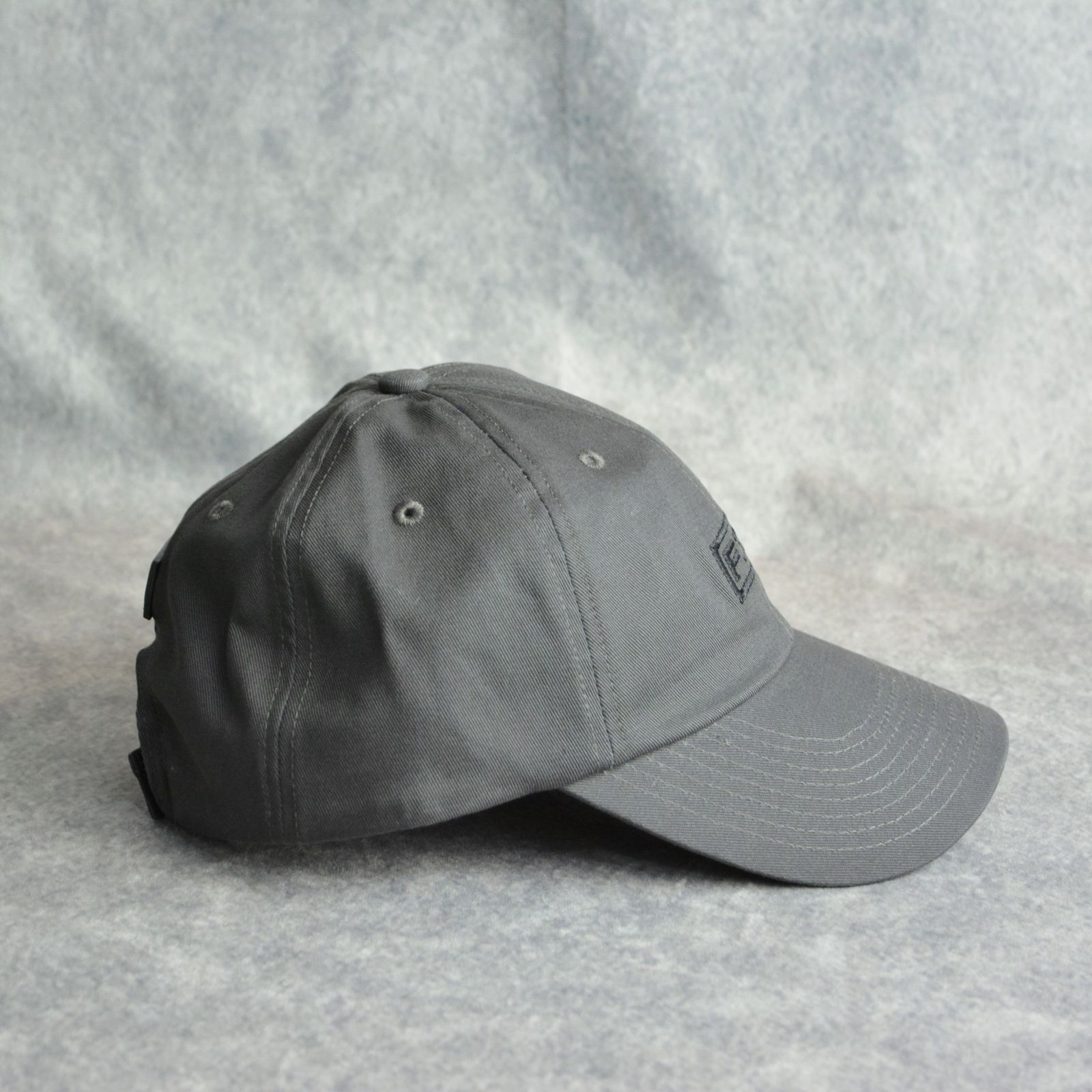 BOX LOGO CAP (C.GRAY） / ボックスロゴ キャップ （グレー）