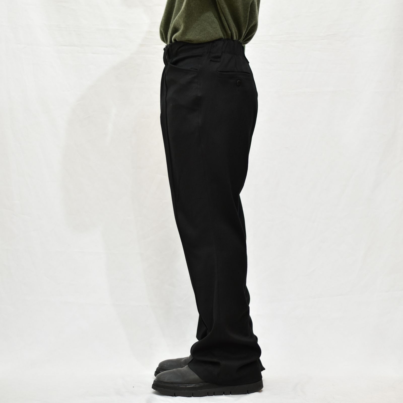 レーヨンシルク ストレッチフレアパンツ