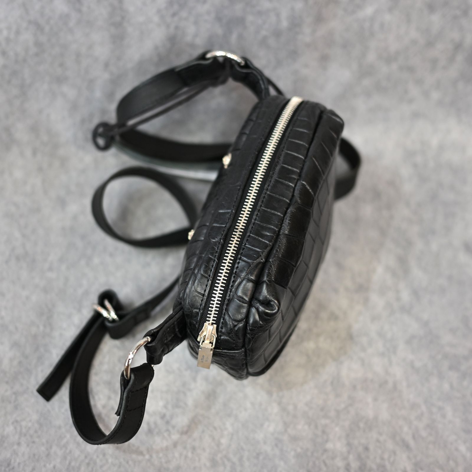 The Line クロコダイル ポーチバッグ （BLK / ブラック） T-258
