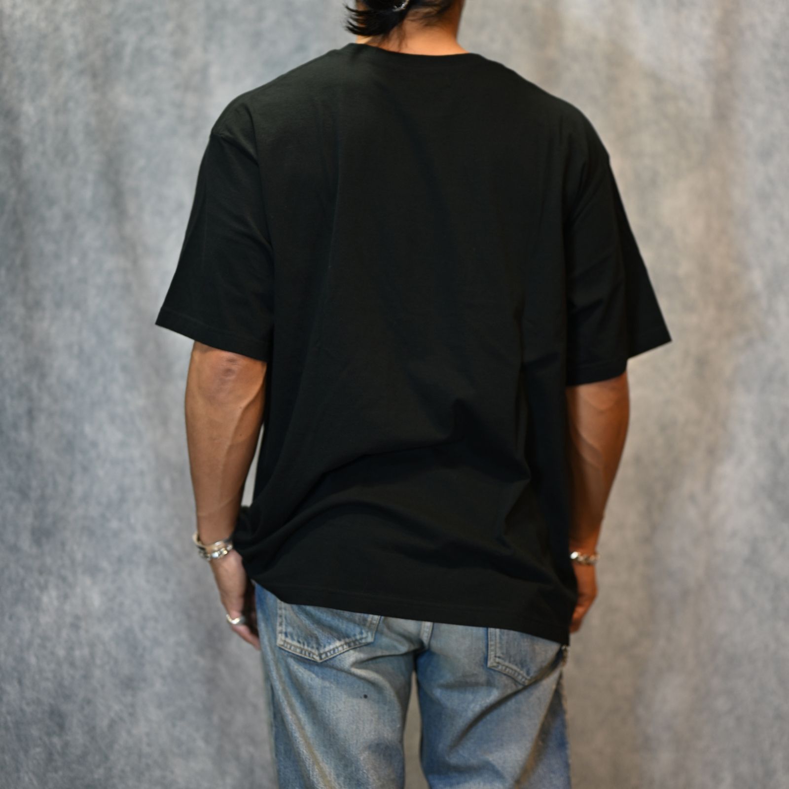 LIVING IS EASY WITH EYES CLOSED T-SH （BLACK） / プリントTシャツ （ブラック） 2505-4005