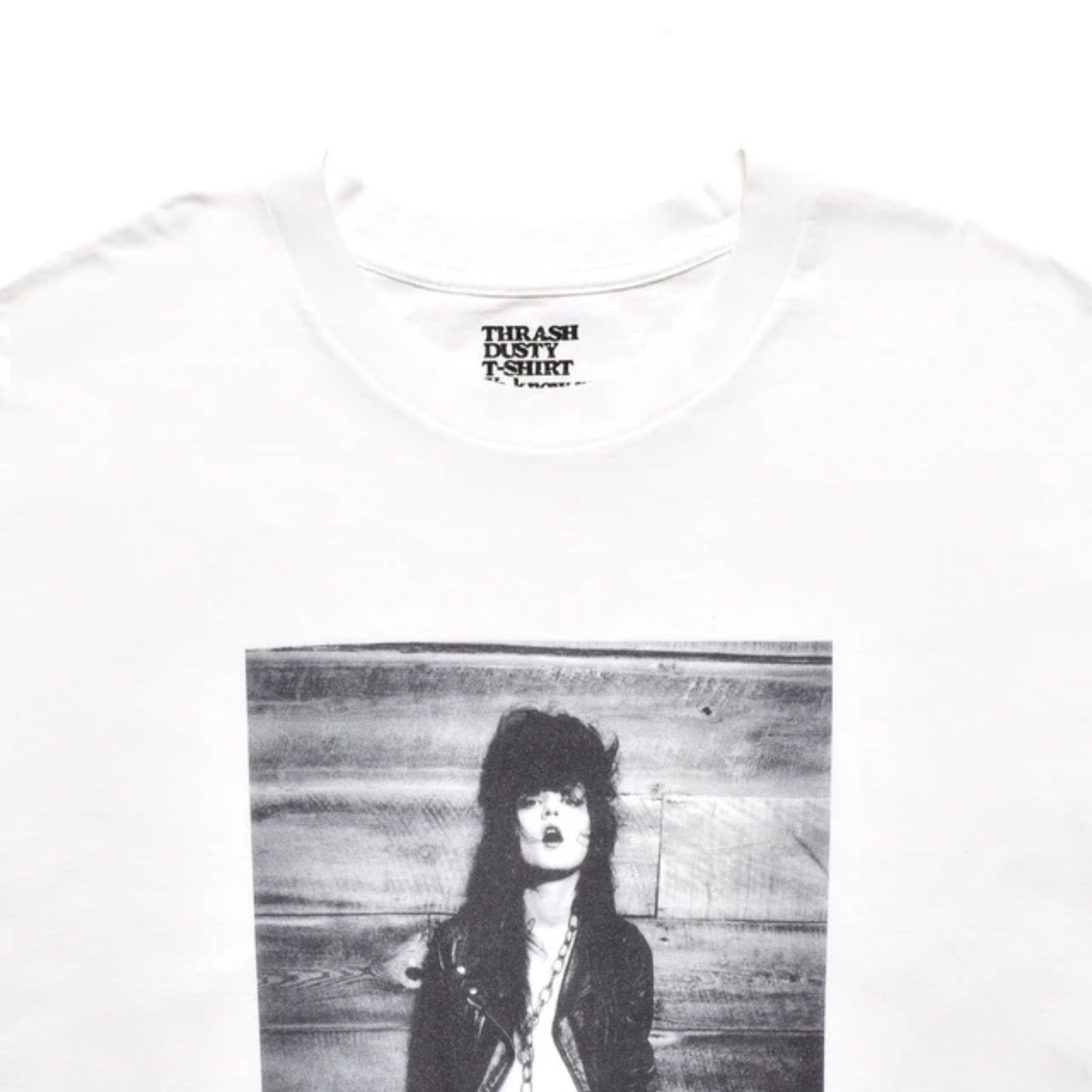 Stie-lo × Irina.L "The front" T-SH （WHITE） / プリントTシャツ （ホワイト） 25MND-STL008