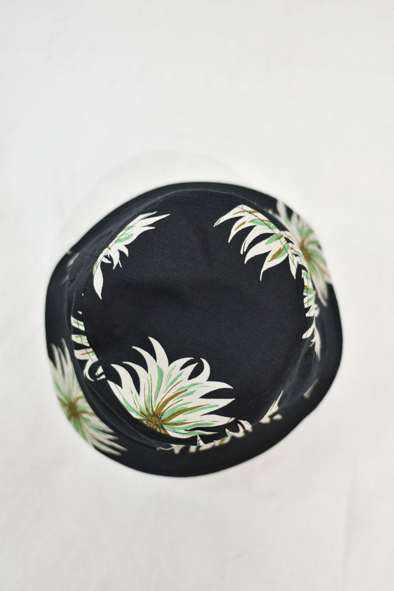 FLOWER PATTERN LINEN BUCKET HAT (BLACK)