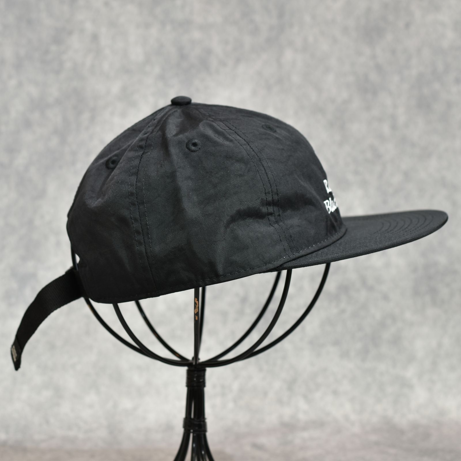 × MAGIC NUMBER RWMN CAP （BLACK）｜× マジック ナンバー キャップ｜RW26S0730
