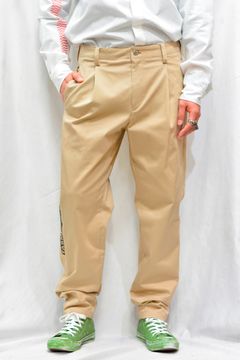 ”BARCODE PRINT CHINO PANTS