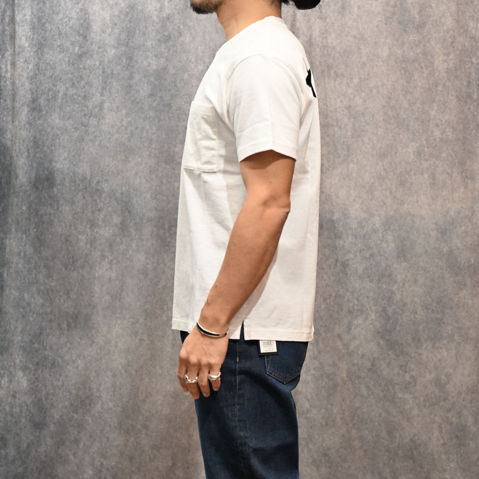 × M&M CUSTOM PERFORMANCE Star Embroidery Pocket Tee （WHT）｜× エムアンドエムカスタムパフォーマス 星刺繍 ポケットTシャツ｜MND-MM41