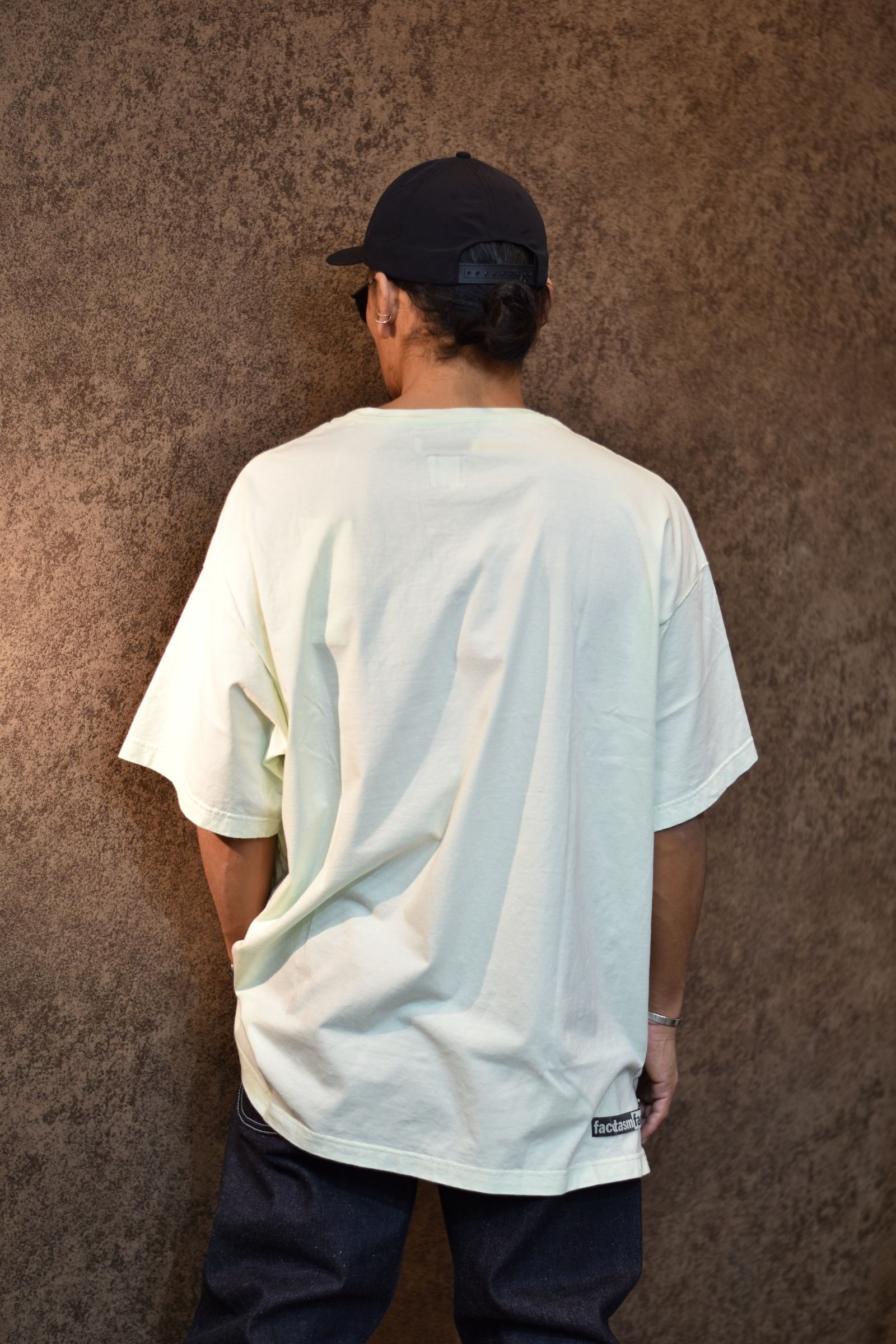 SOCCER LOGO BIG TEE (KHAKI)