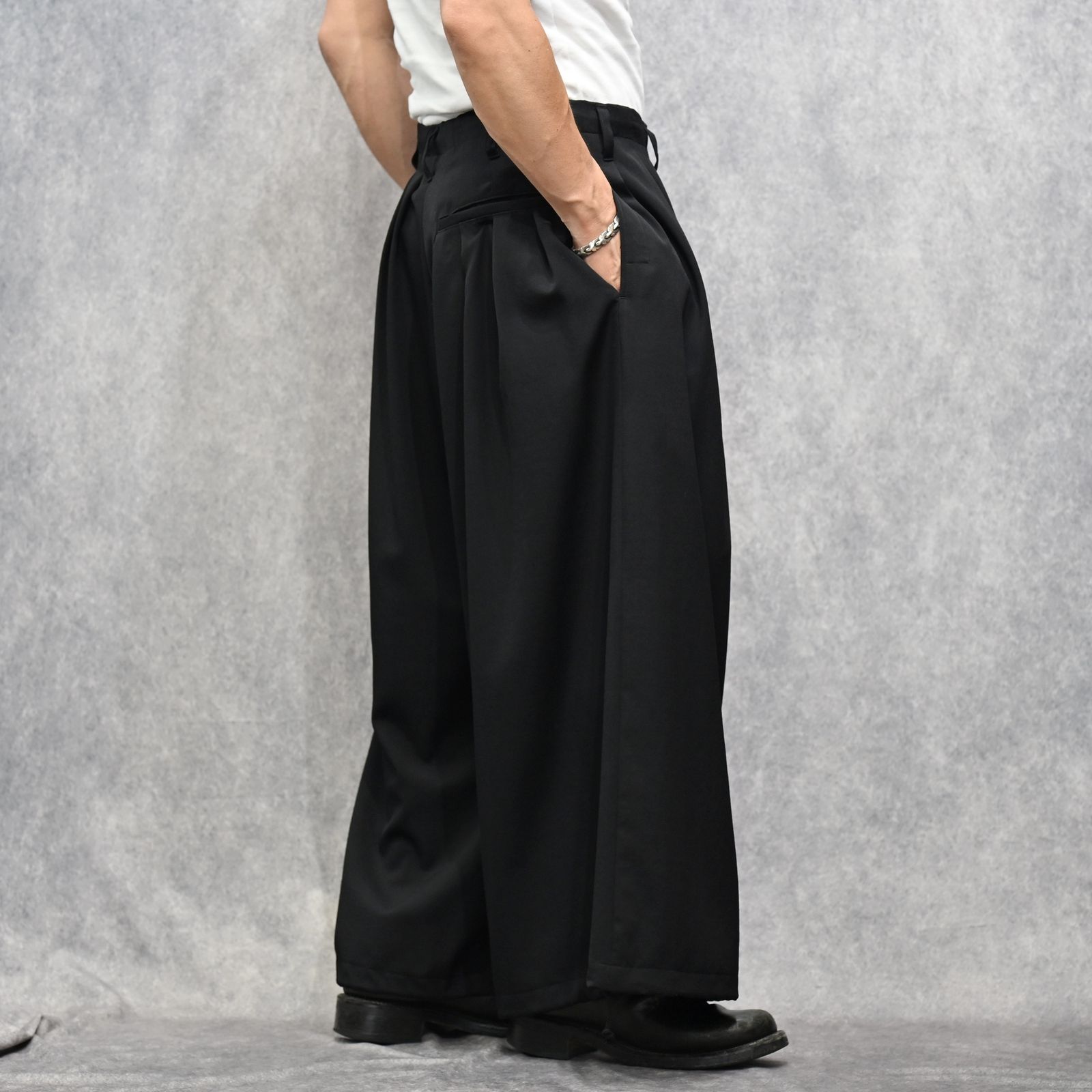 WOOL GABARDINE BALLOON PANTS  （BLACK / ブラック） 12タック バルーンパンツ｜HO-P07-100-2-02