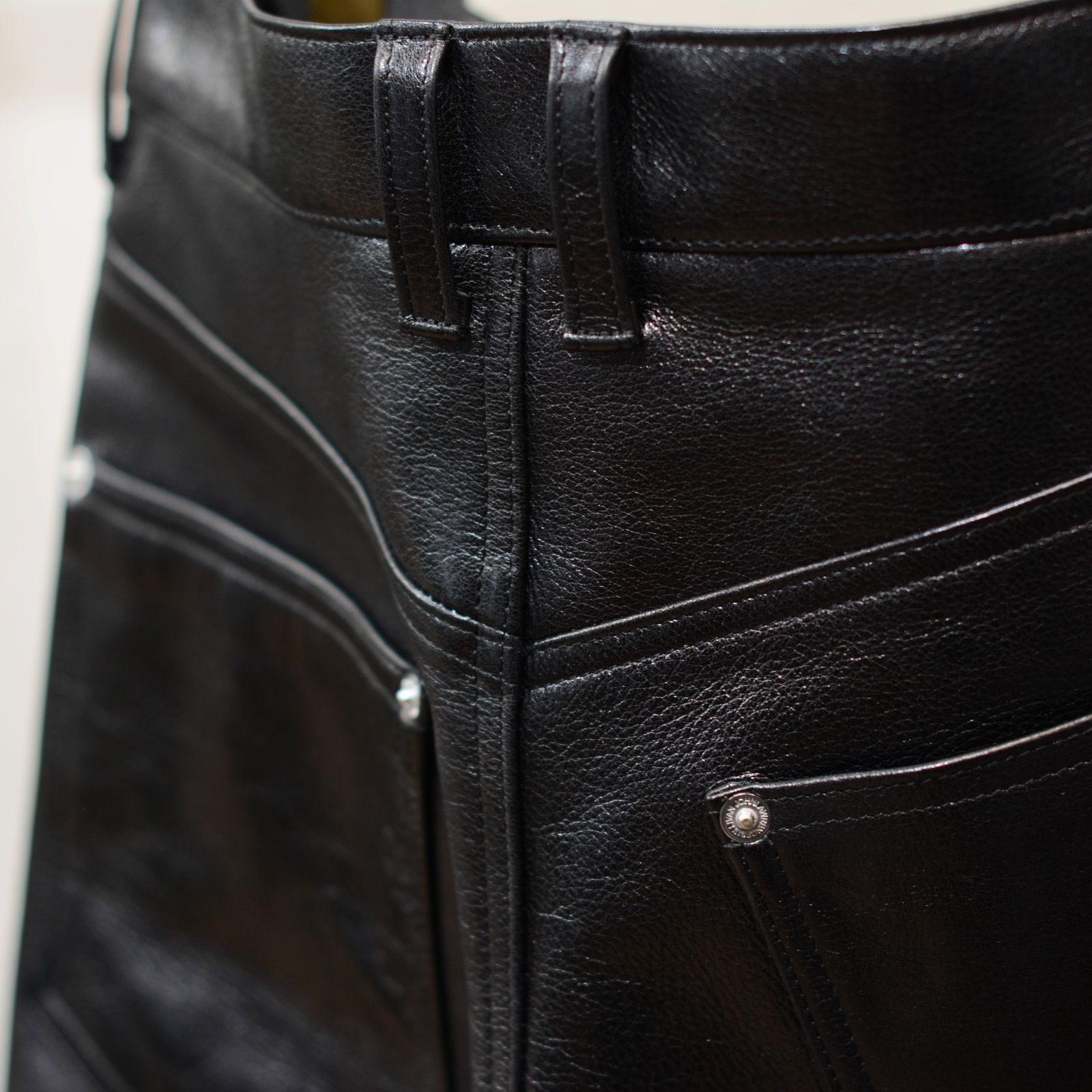 Leather detachable pants”