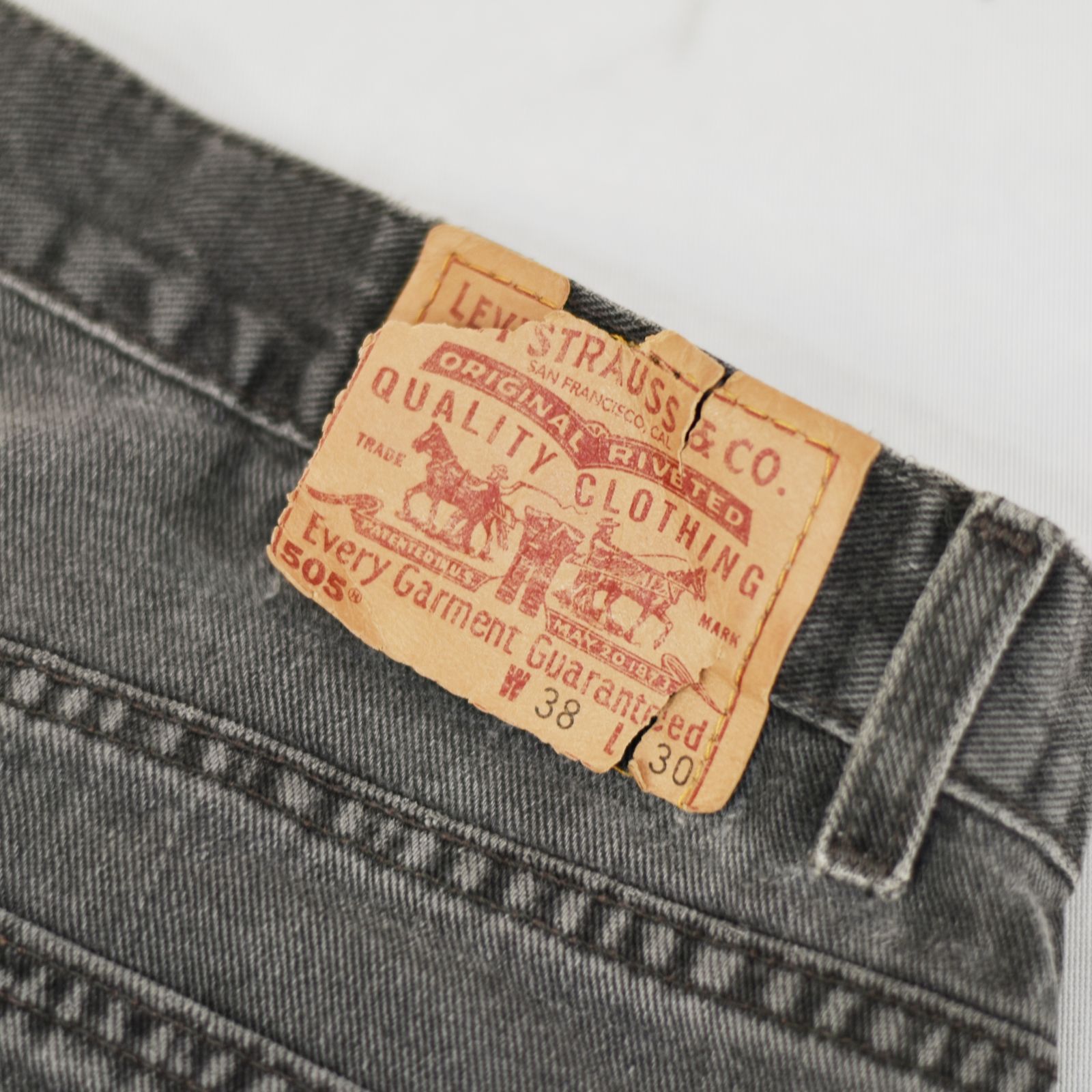 古着 00's / Levi's 505 - 0260 USA製 デニムパンツ /  表記サイズ 38x30