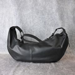 GUIDI オイルカーフ ショルダーバッグ （ブラック） 143-02