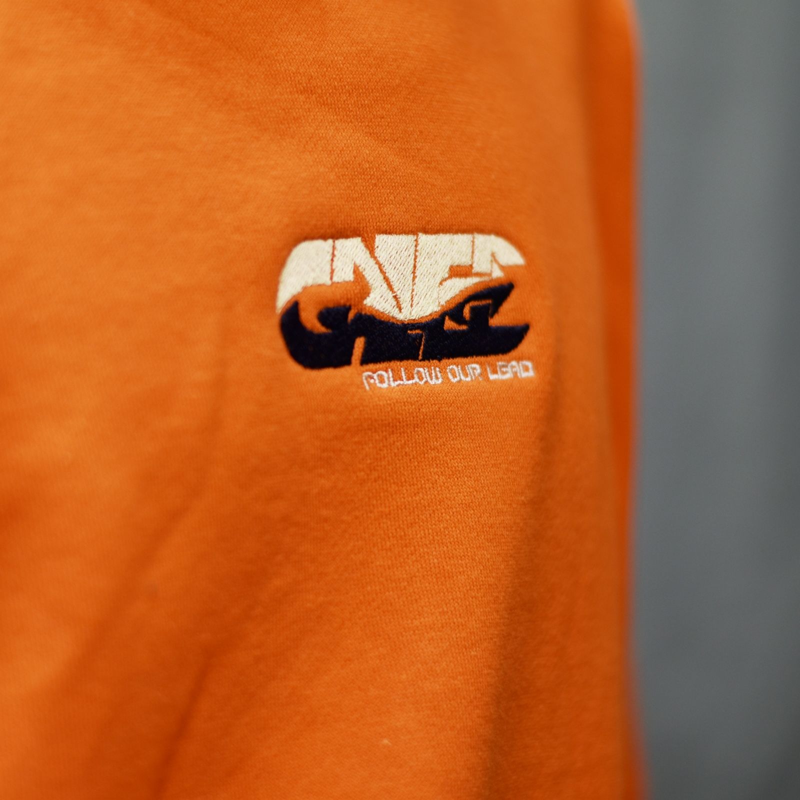 CALEE RC LOGO PULLOVER HOODIE (ORANGE)