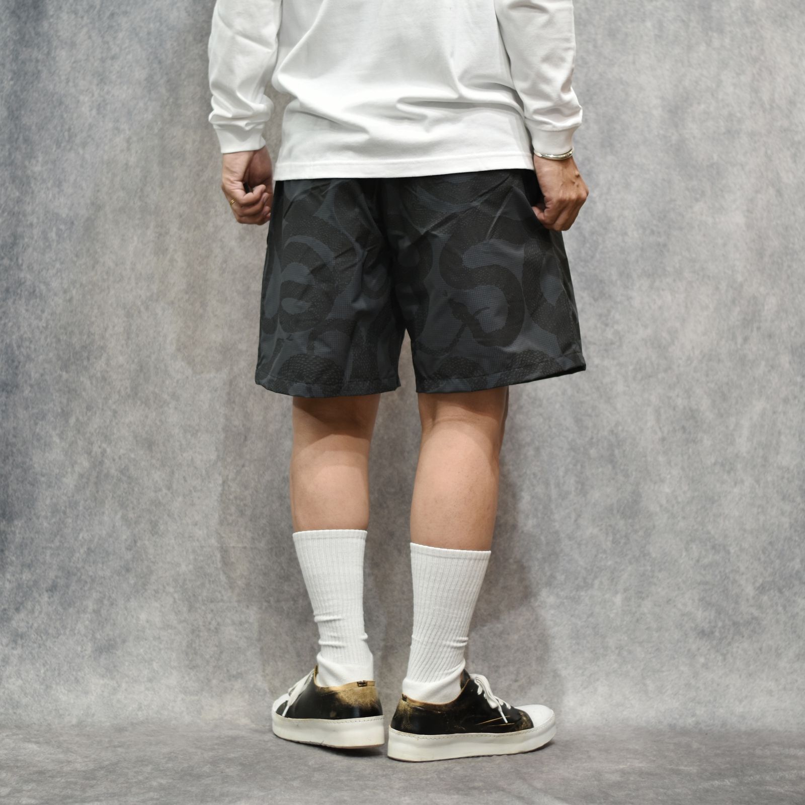 DOTAIR®︎ SNAKE PATTERN EASY SHORTS (CHARCOAL)｜スネーク総柄 イージーショーツ｜CL-26SS006ULT
