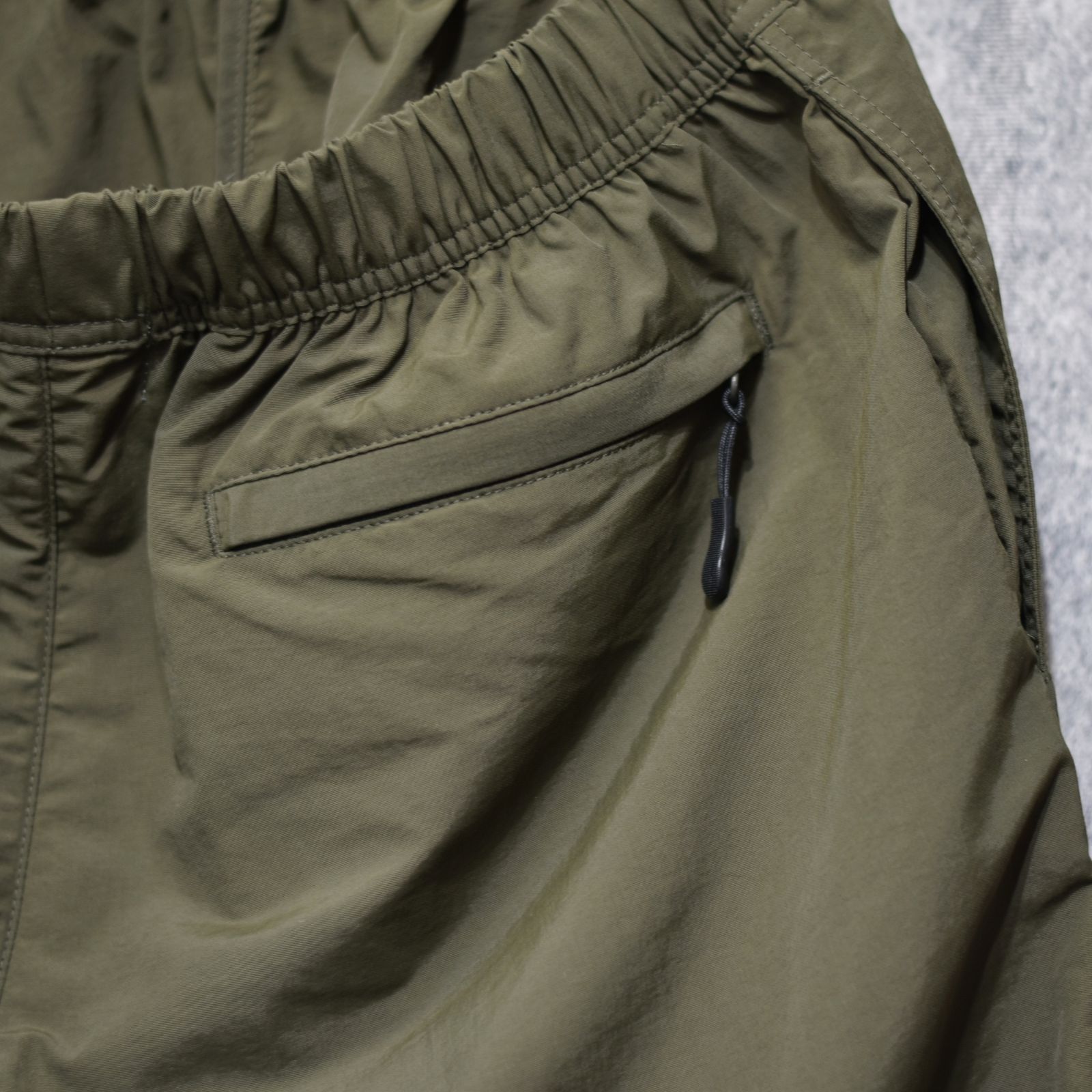 CR LOGO NYLON SHORTS (OLIVE)｜ナイロン ショートパンツ・ショーツ｜CR-26SS015