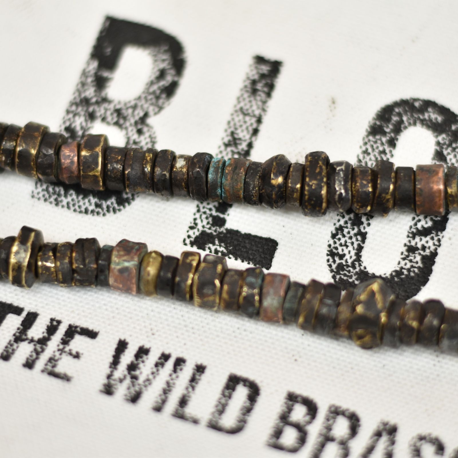 "WILD WALLET / BEADS CORD"