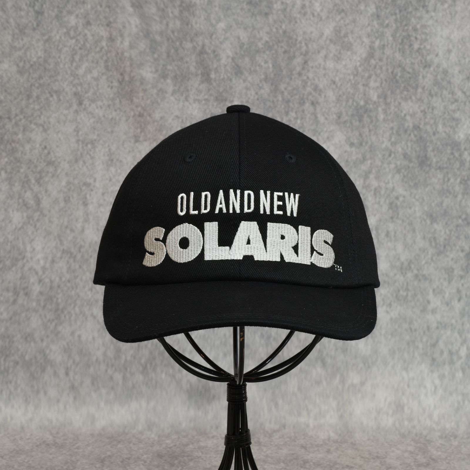 [FOOTBALL] Curved Visor Cap "TRAPBOY" (BLACK×BLACK)｜キャップ｜Y01008