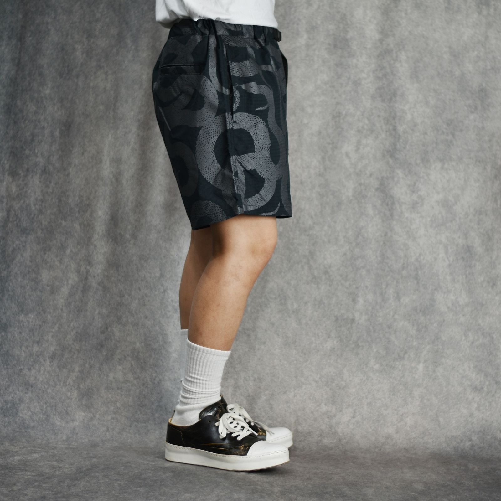 DOTAIR®︎ SNAKE PATTERN EASY SHORTS ＜REFLECTOR＞ (BLACK) / ドットエア スネーク総柄 イージーショーツ