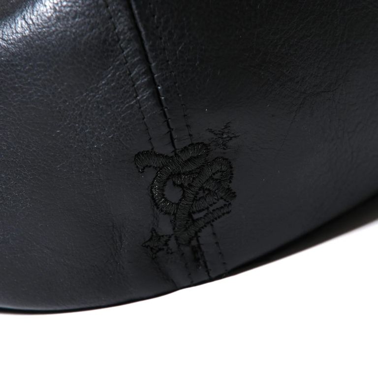 CALEE - CAL LOGO EMBROIDERY LEATHER CAS (BLACK) / ロゴ刺繍 レザー 