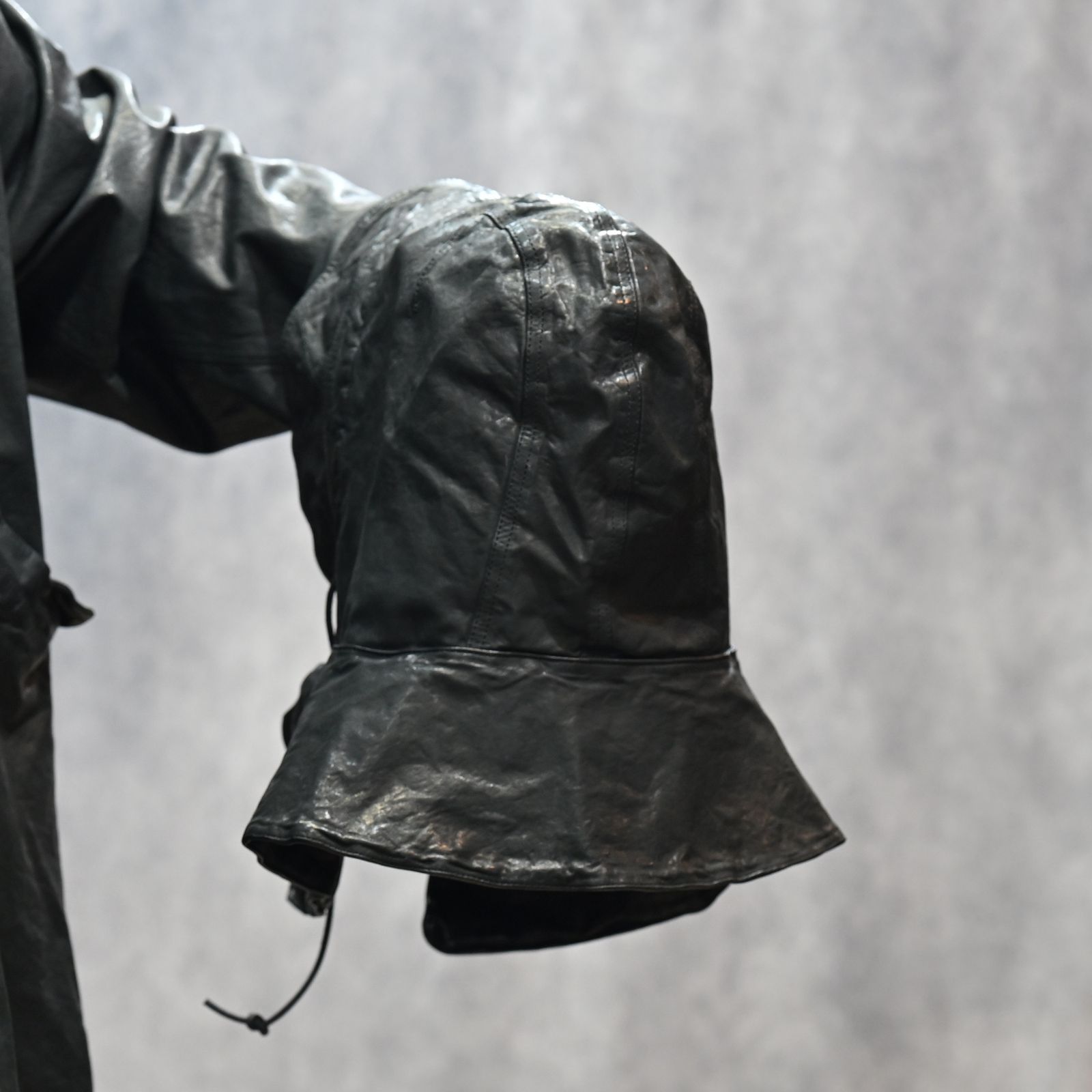 JAPANステア ミモザ鞣し製品染め モッズコート （BLACK）｜2176-01