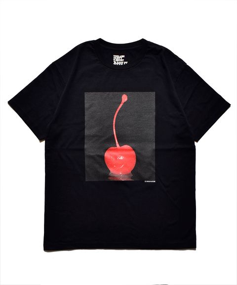 Carlijn Jacobs × Stie-lo Cherry T-SH （BLACK） カーライン・ジェイコブス フォトTシャツ カットソー
