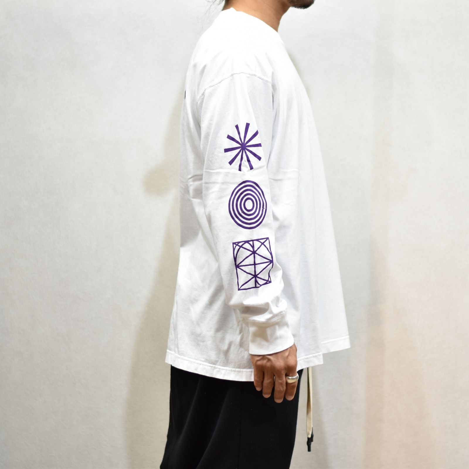 ANARCHY LONG TEE”