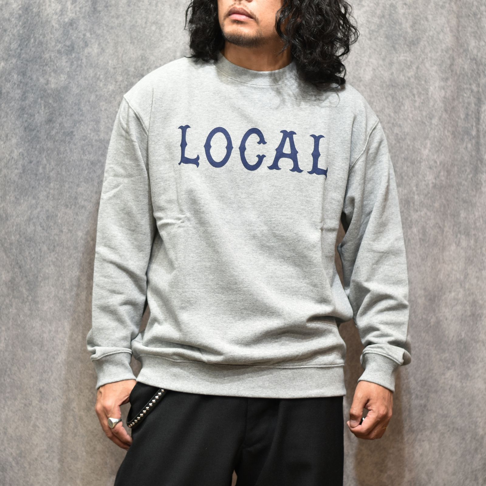 LOCAL CREW NECK SWEAT (MIX GRAY)｜プリント スウェット トレーナー｜CR-26SS008