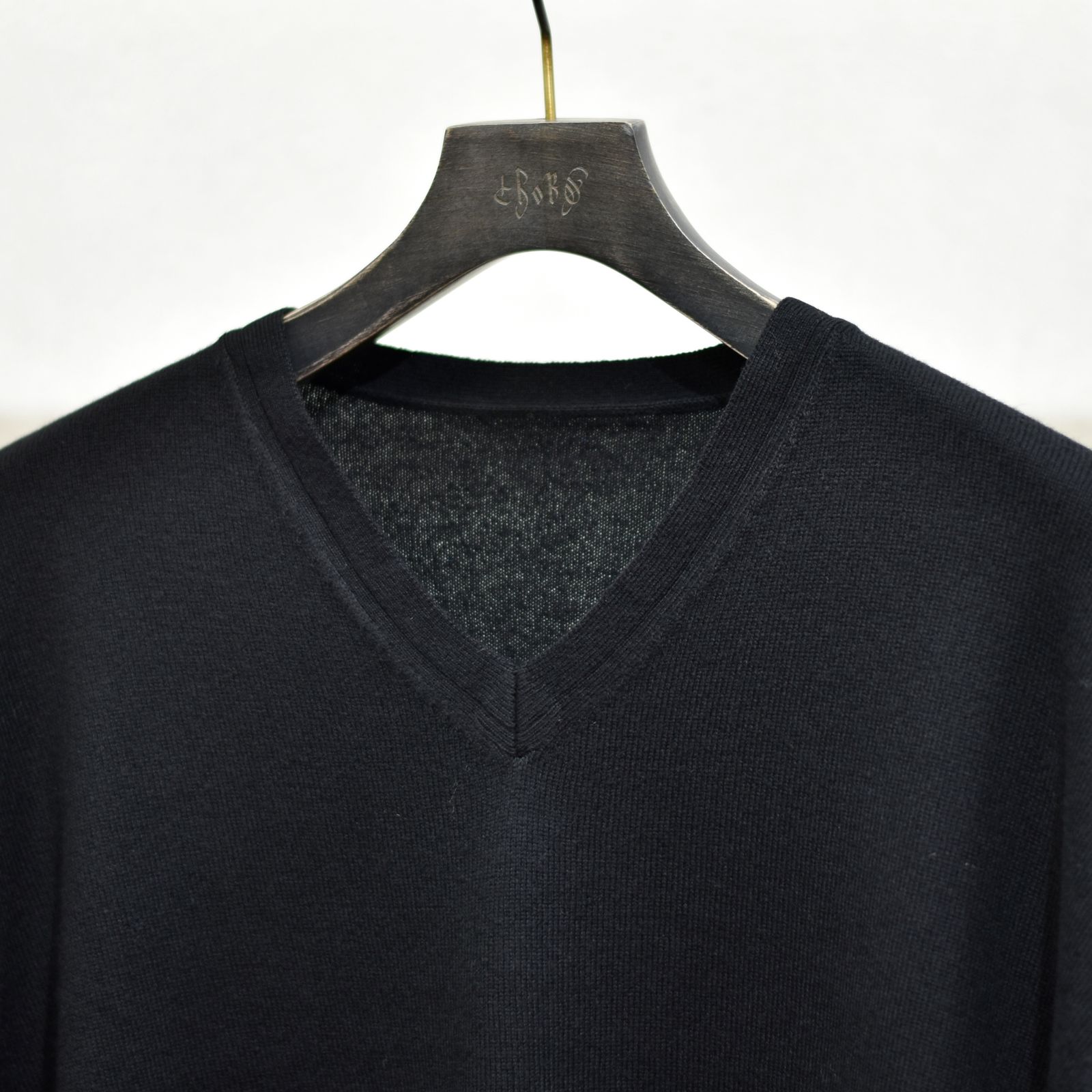 ウールカシミアニット Vネック （BLACK）