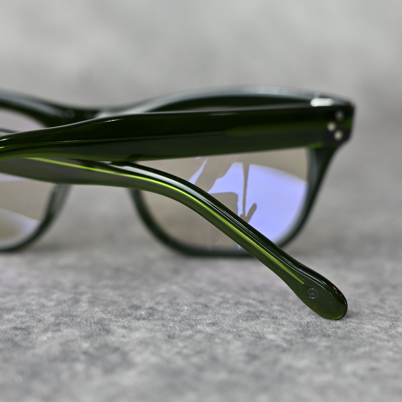 × 金子眼鏡 SUNGLASSES BEATNIK (OLIVE) -  サングラス （オリーブ）
