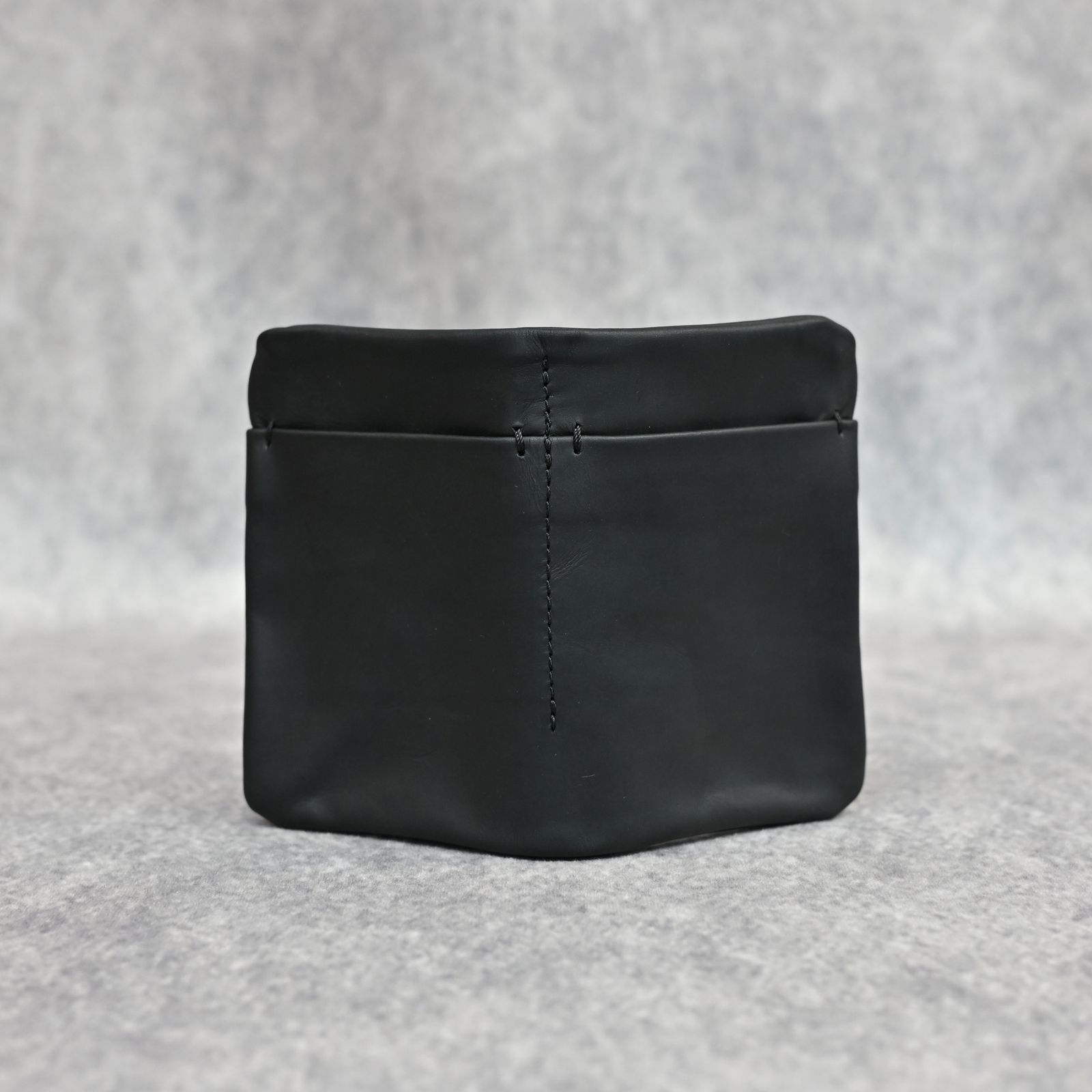 GUIDI オイルカーフ 二つ折り 財布 （BLACK）｜345-37