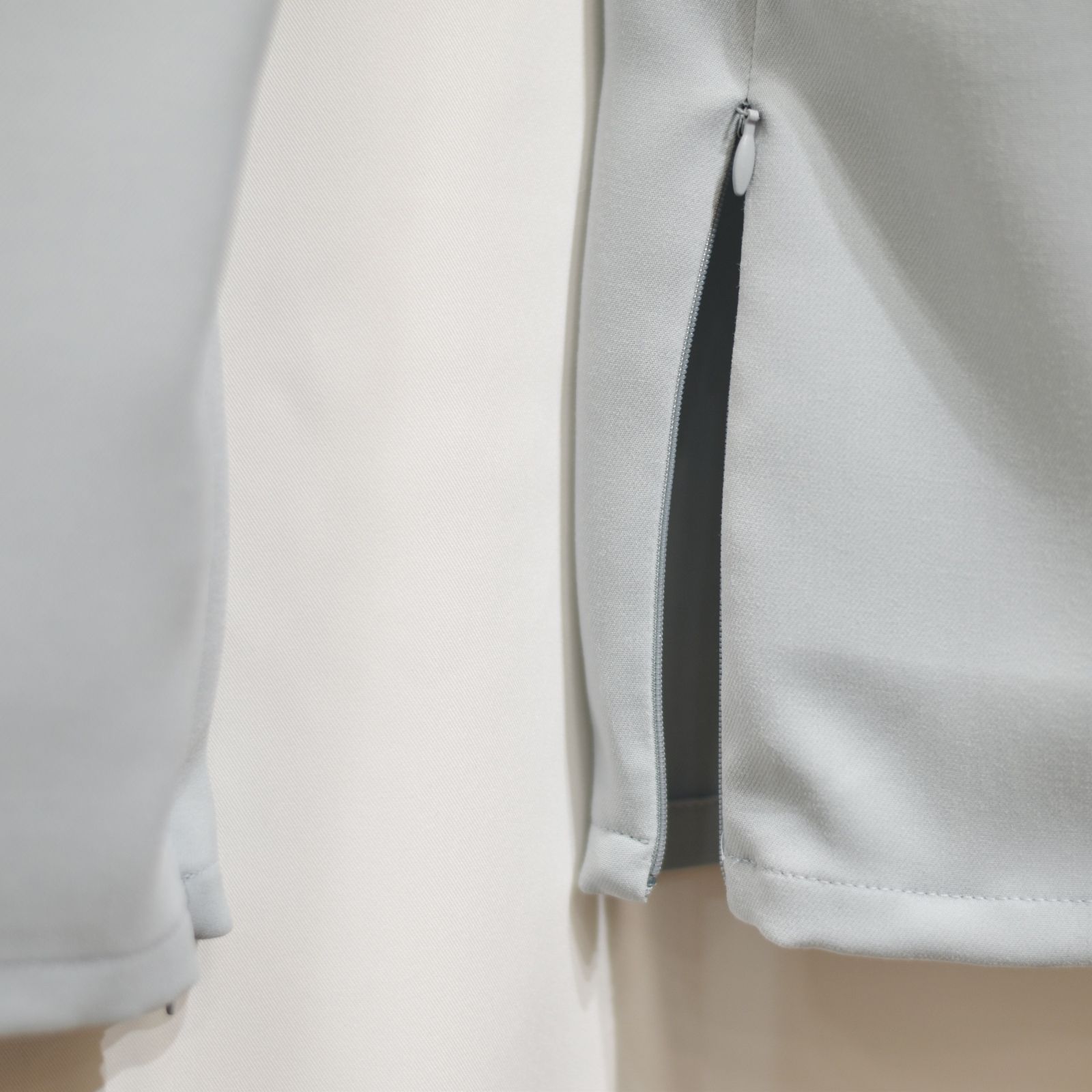 2タックストレート&フレアパンツ / LB22SS-PT01-DT (PALE BLUE)
