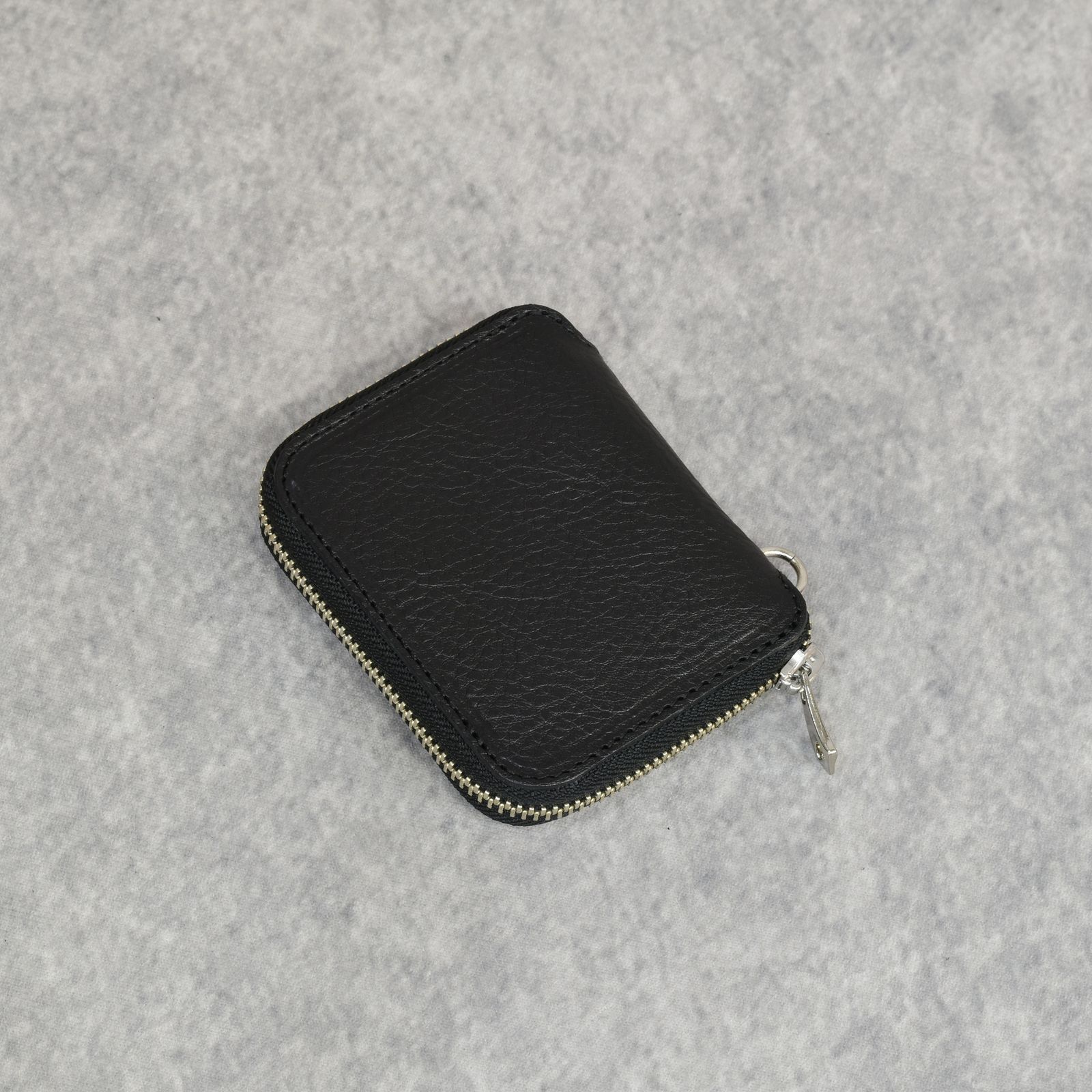 STUDS LEATHER ZIP MULTI WALLET (BLACK)｜スタッズレザー ジップマルチウォレット 二つ折り財布｜CL-25AW010LE